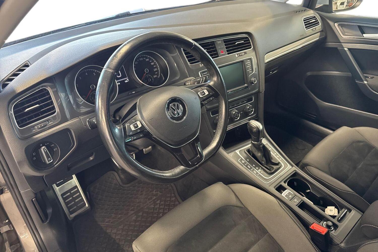 Volkswagen Golf vaihtoauto