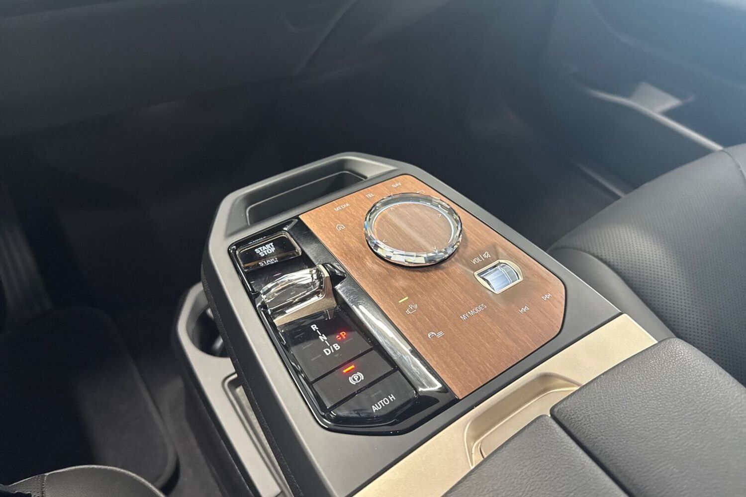 BMW iX vaihtoauto