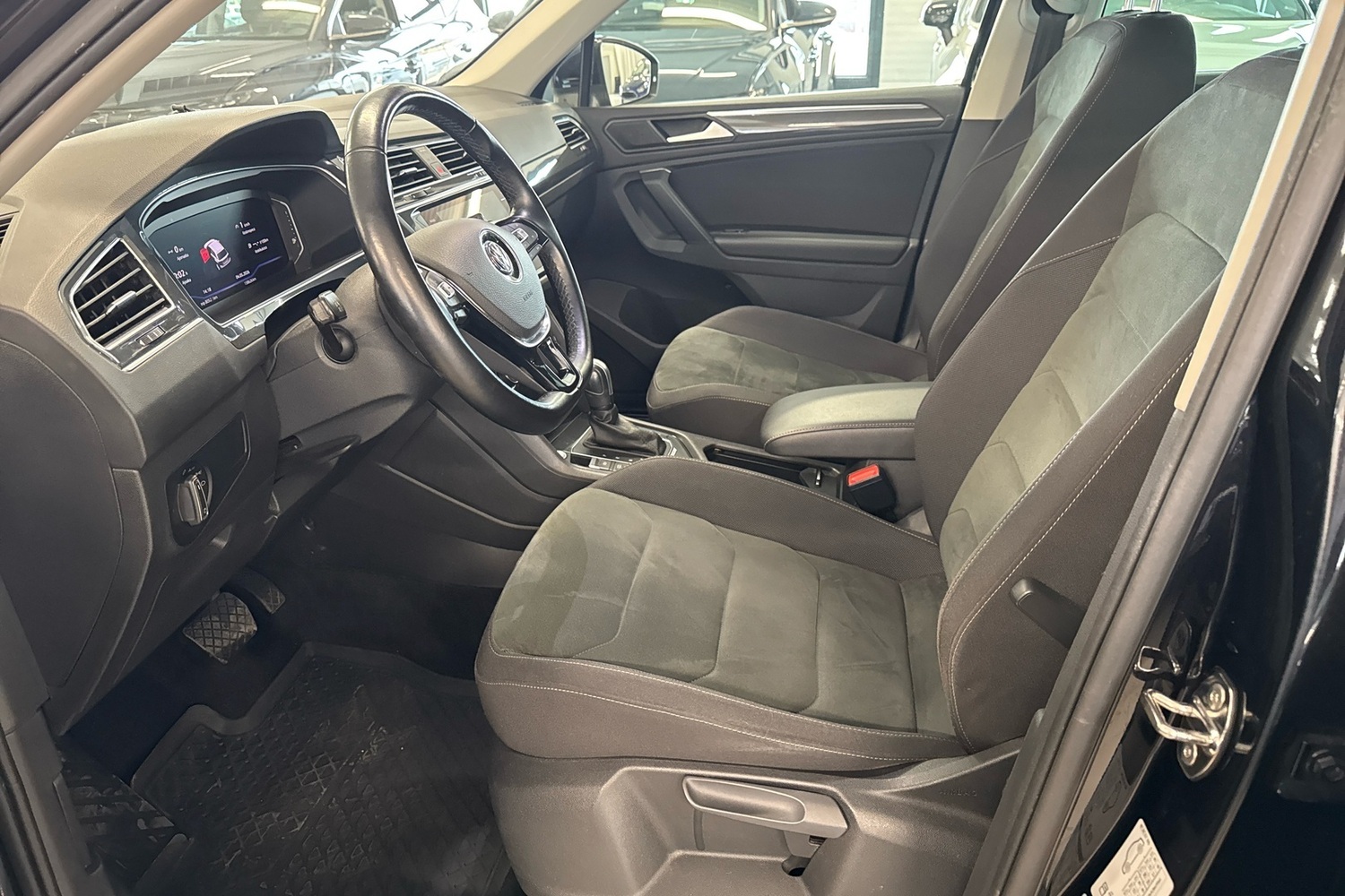 Volkswagen Tiguan vaihtoauto