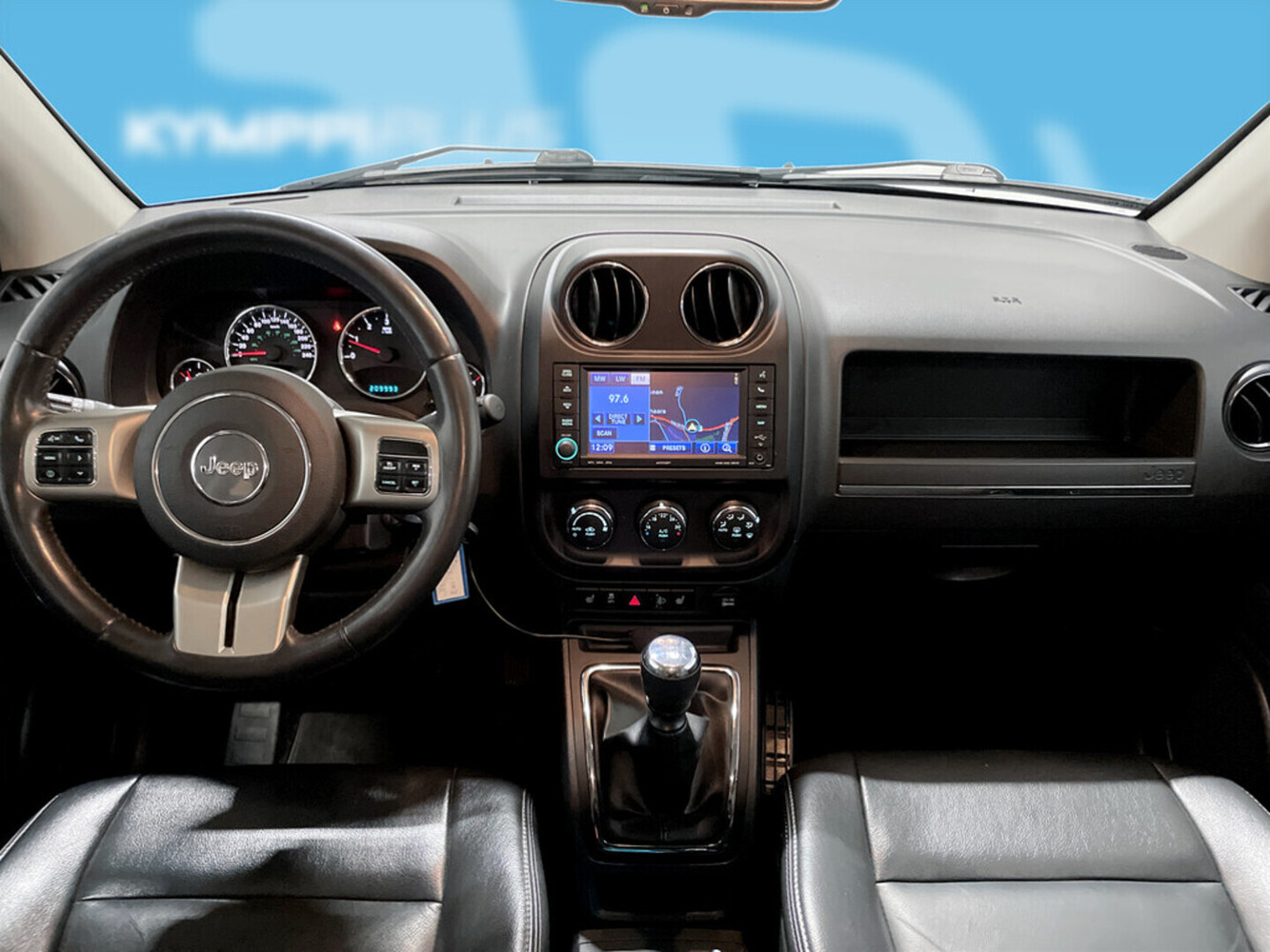 Jeep Compass vaihtoauto