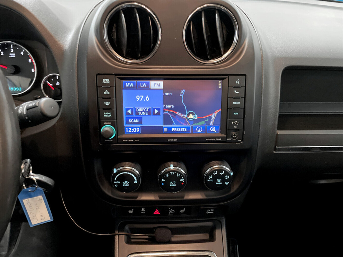 Jeep Compass vaihtoauto