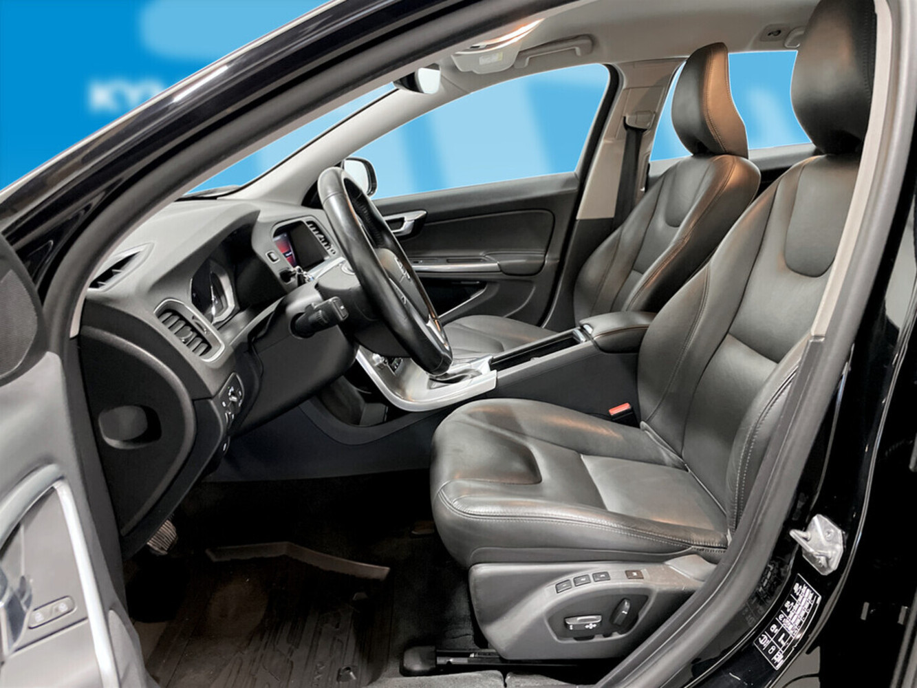Volvo V60 Cross Country vaihtoauto