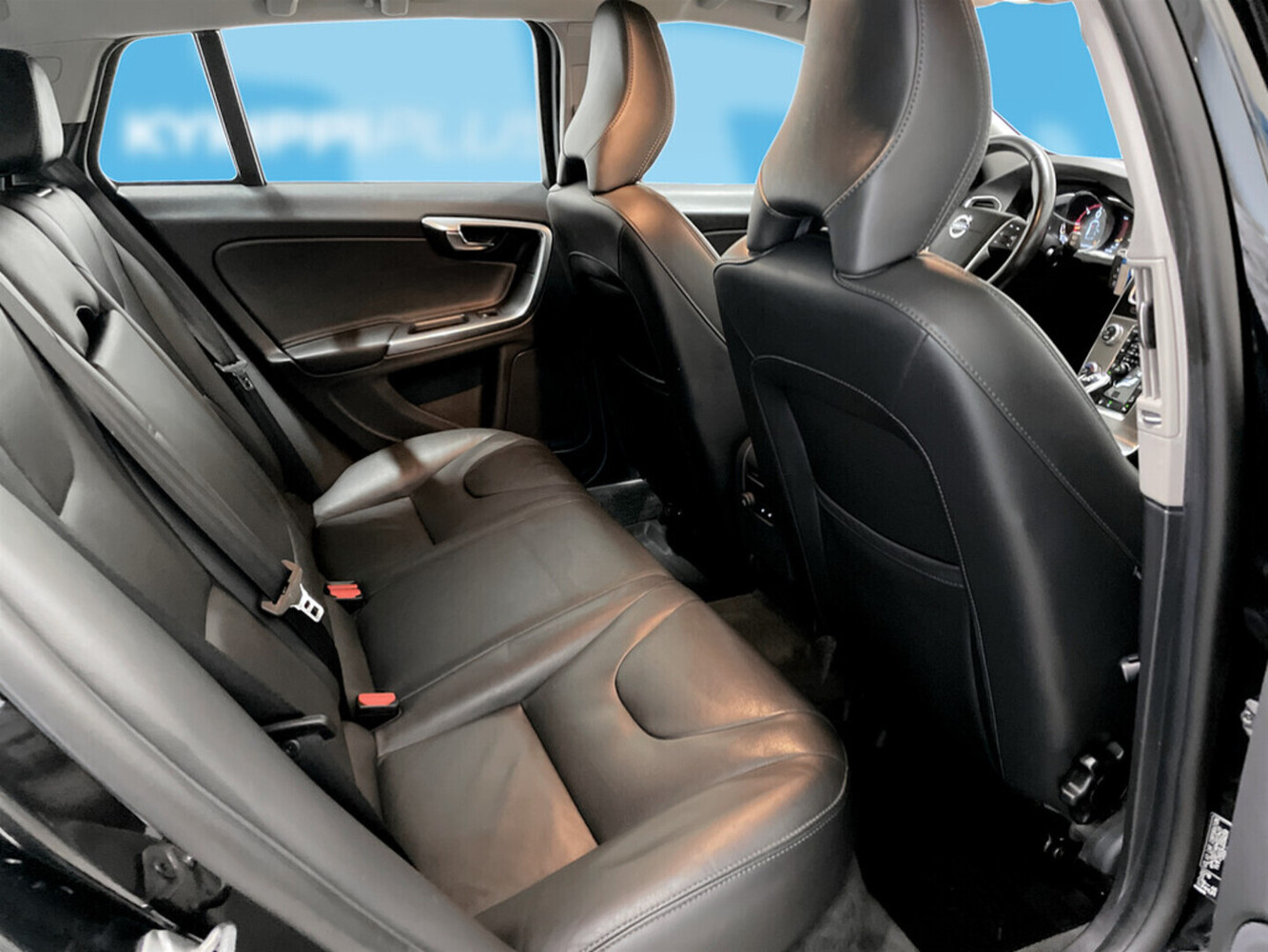 Volvo V60 Cross Country vaihtoauto