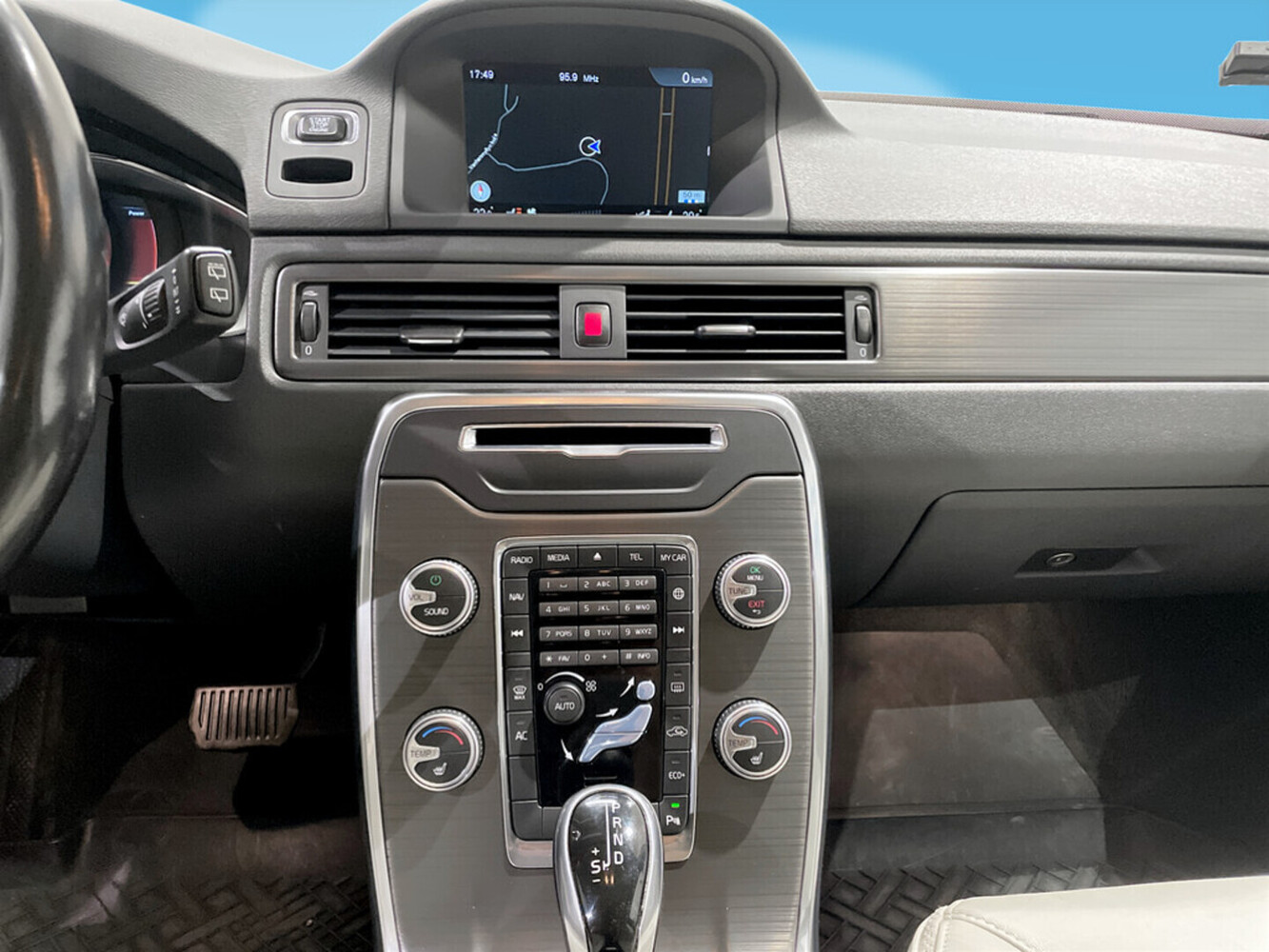 Volvo XC70 vaihtoauto