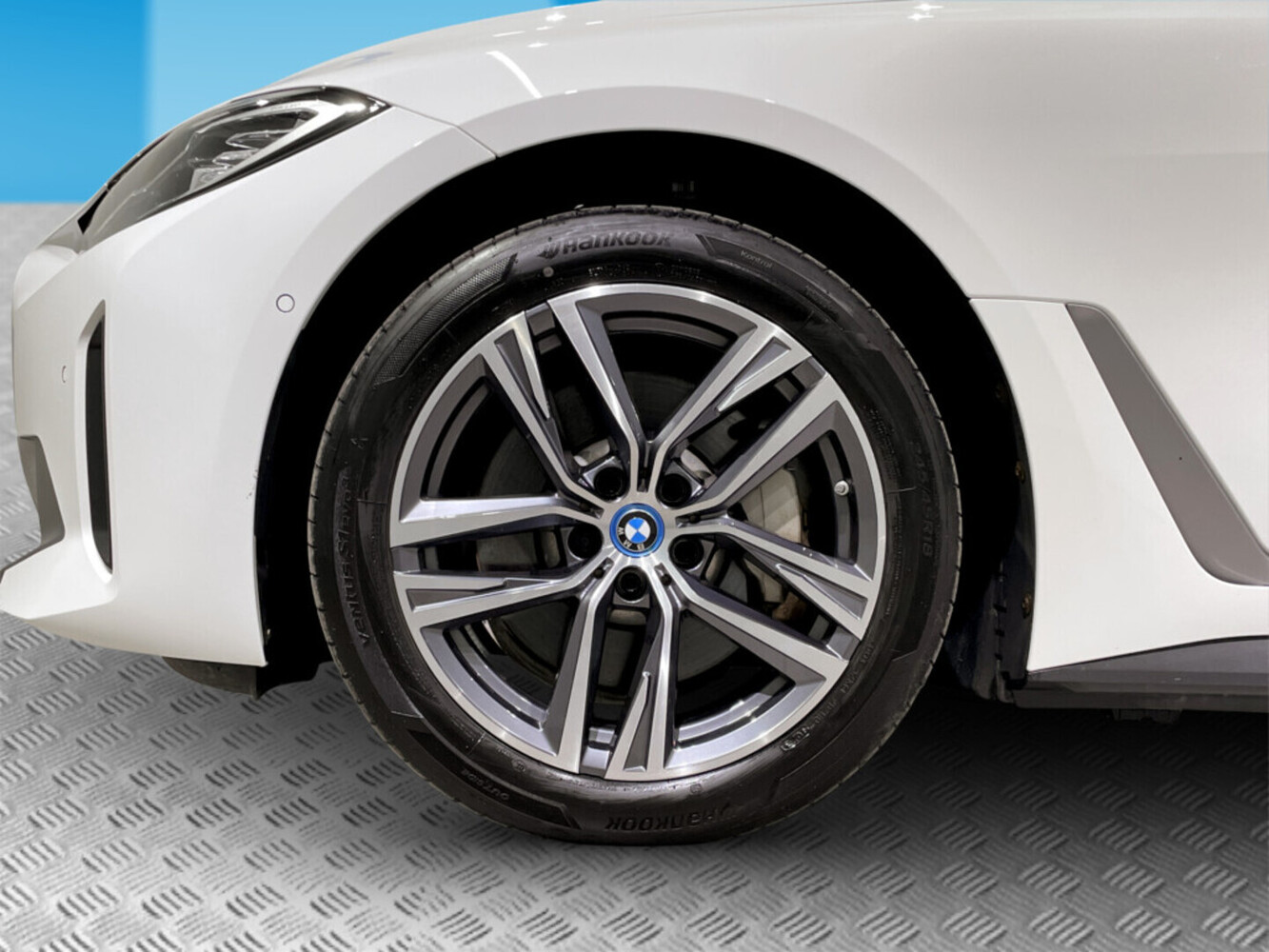BMW i4 vaihtoauto