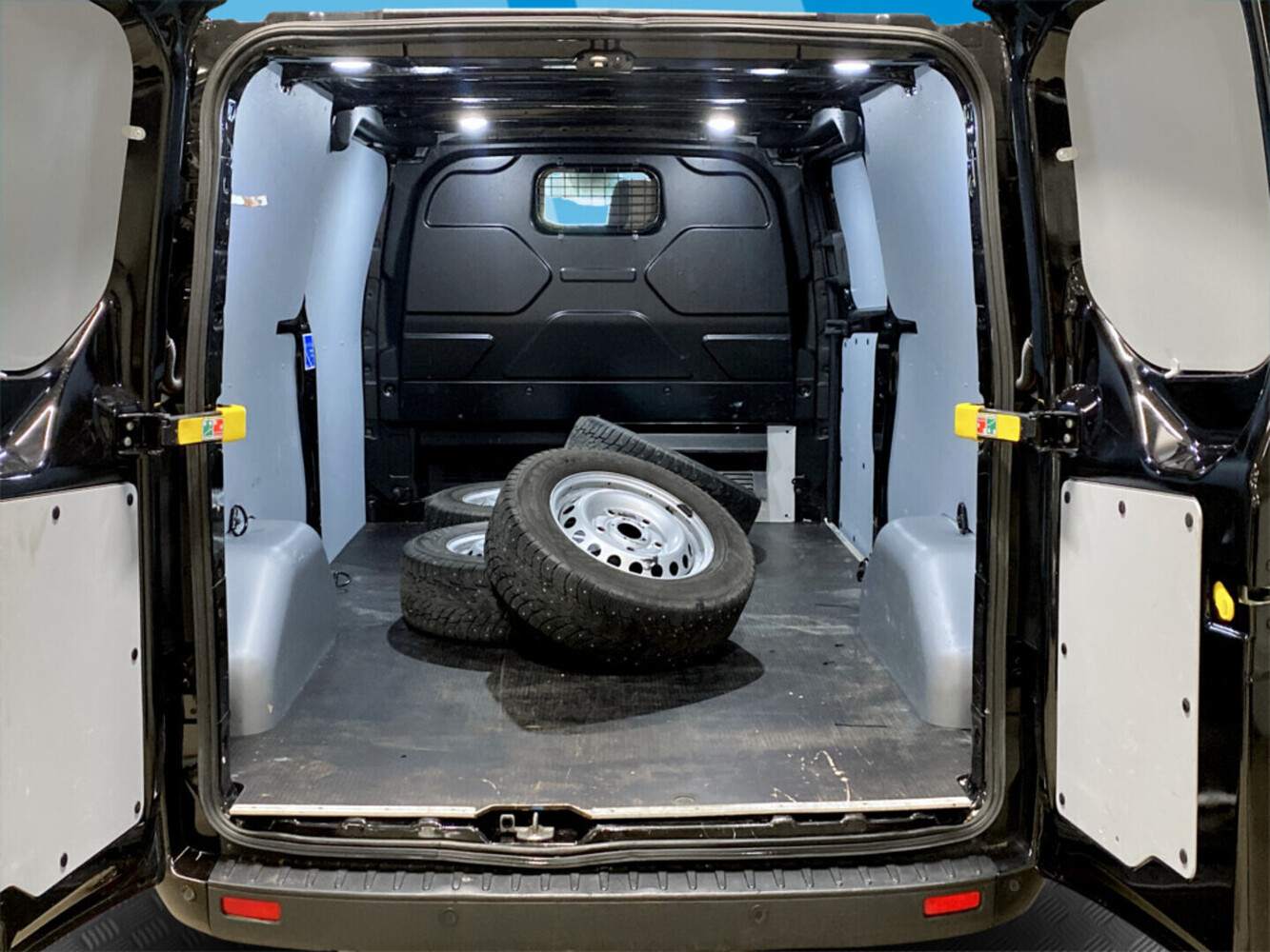 Ford Transit Custom vaihtoauto