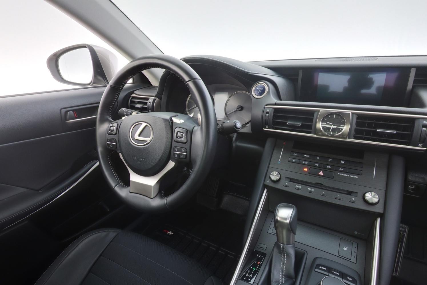 Lexus IS vaihtoauto