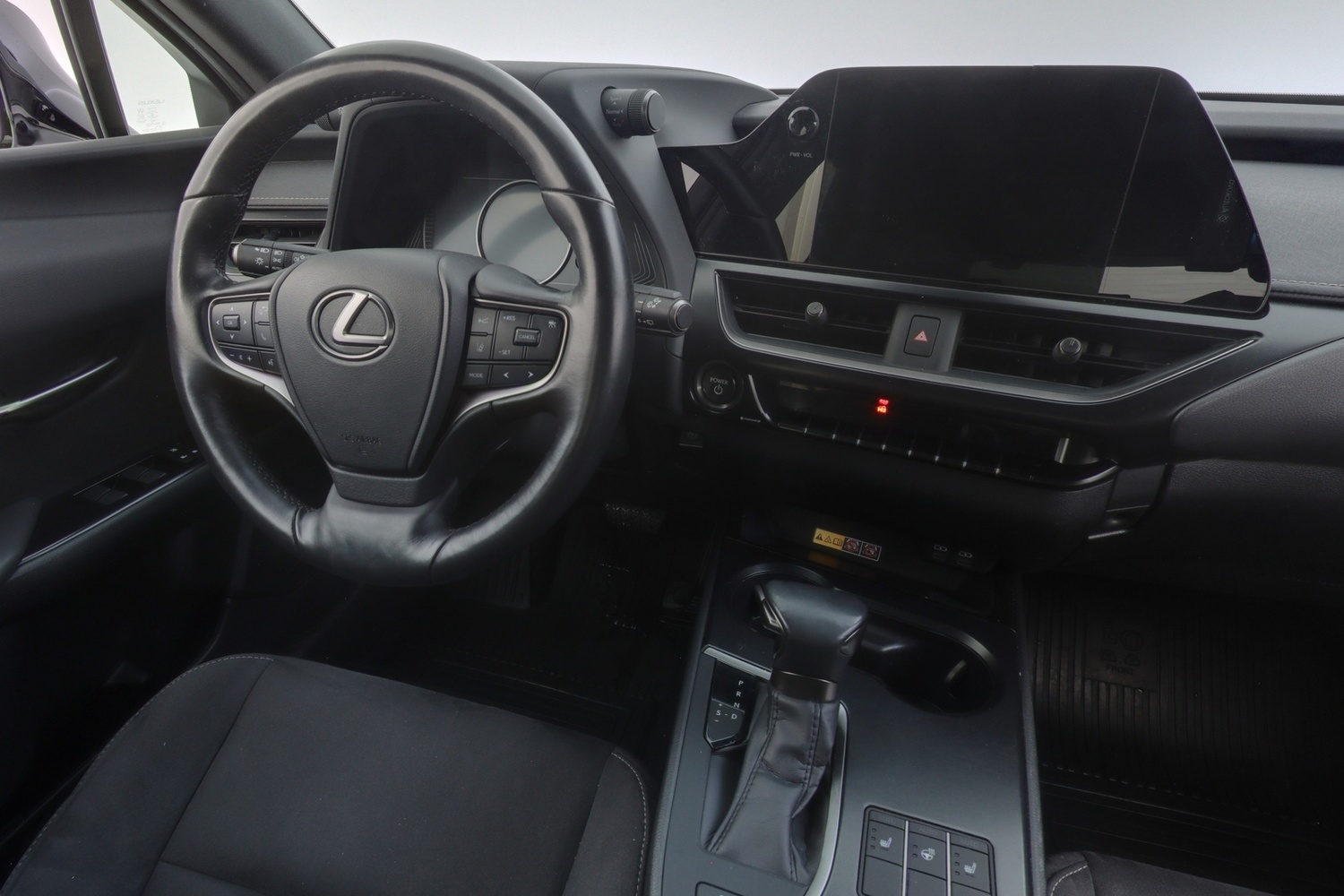 Lexus UX vaihtoauto