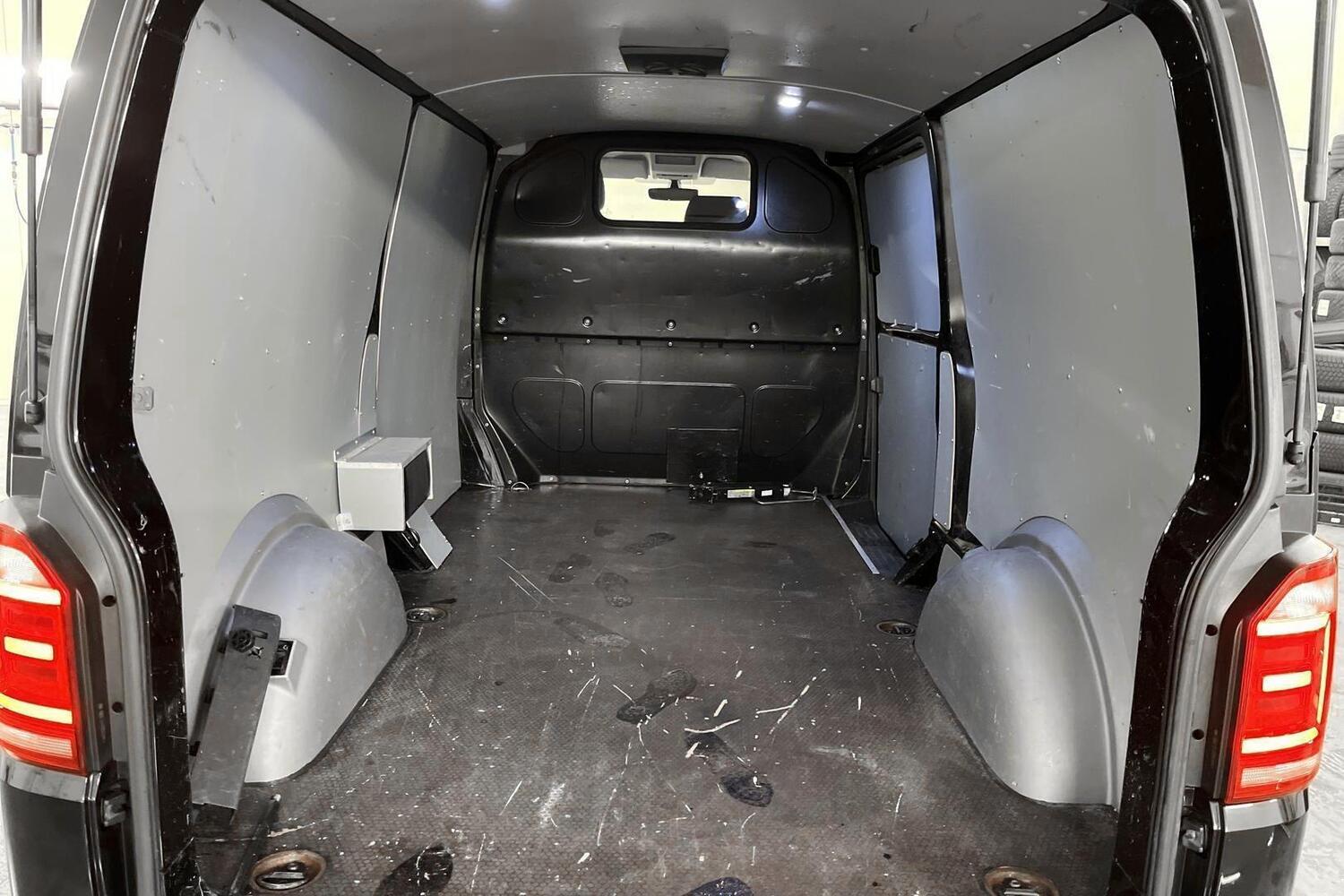 Volkswagen Transporter vaihtoauto