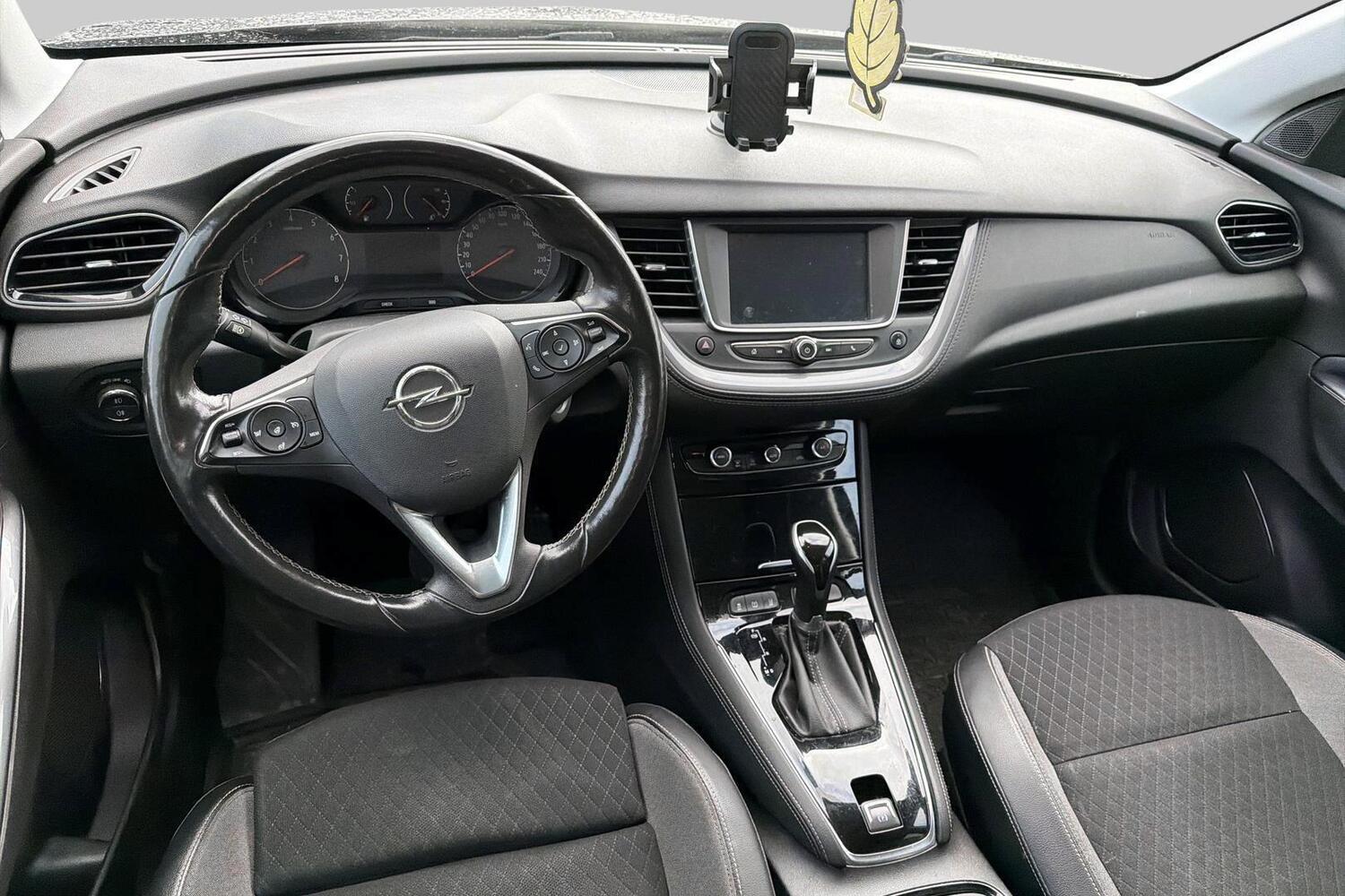 Opel Grandland X vaihtoauto