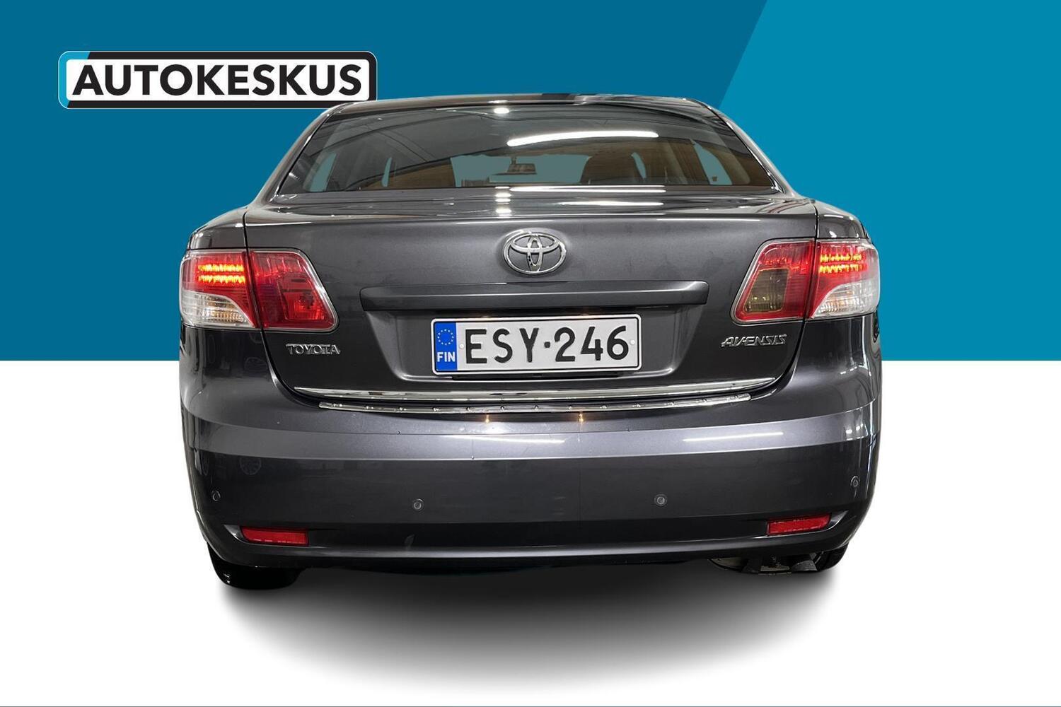 Toyota Avensis vaihtoauto