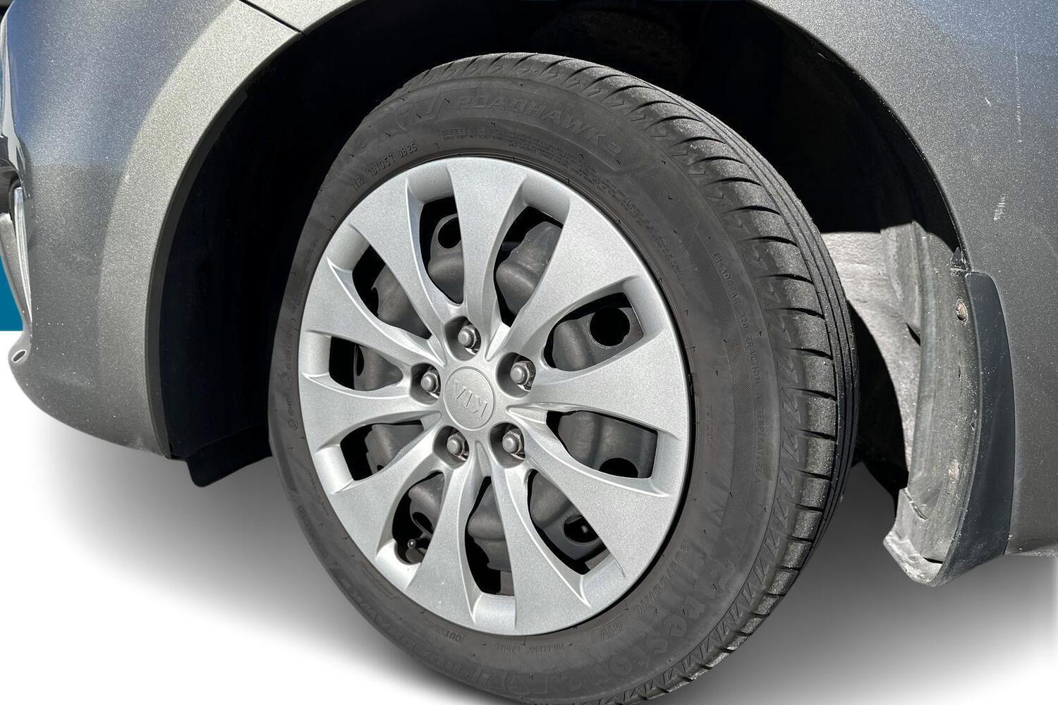 Kia Carens vaihtoauto