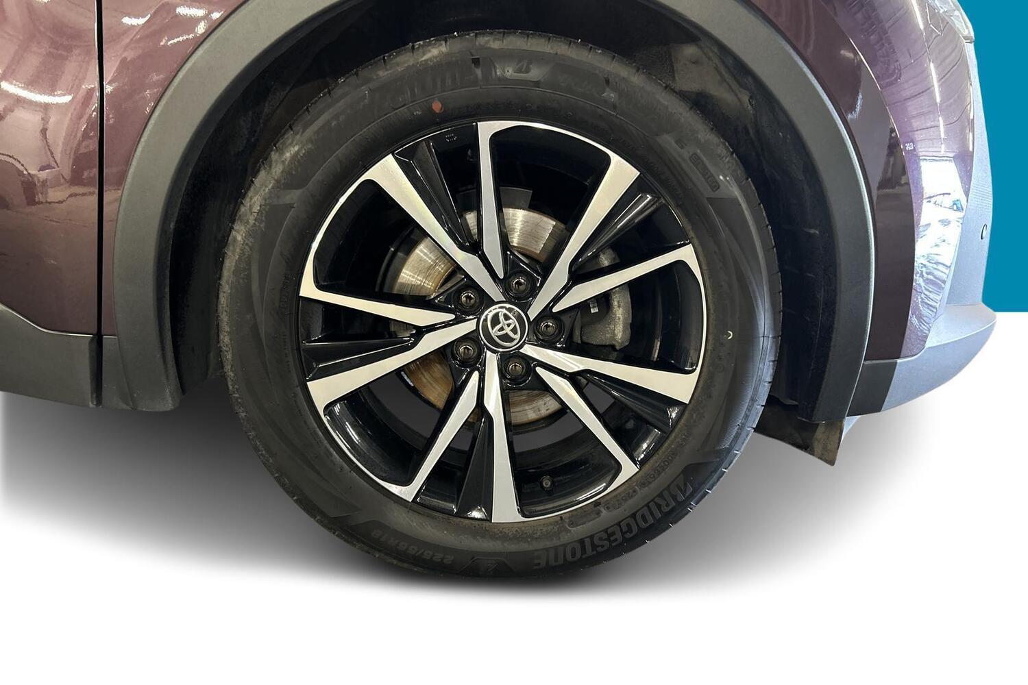 Toyota C-HR vaihtoauto