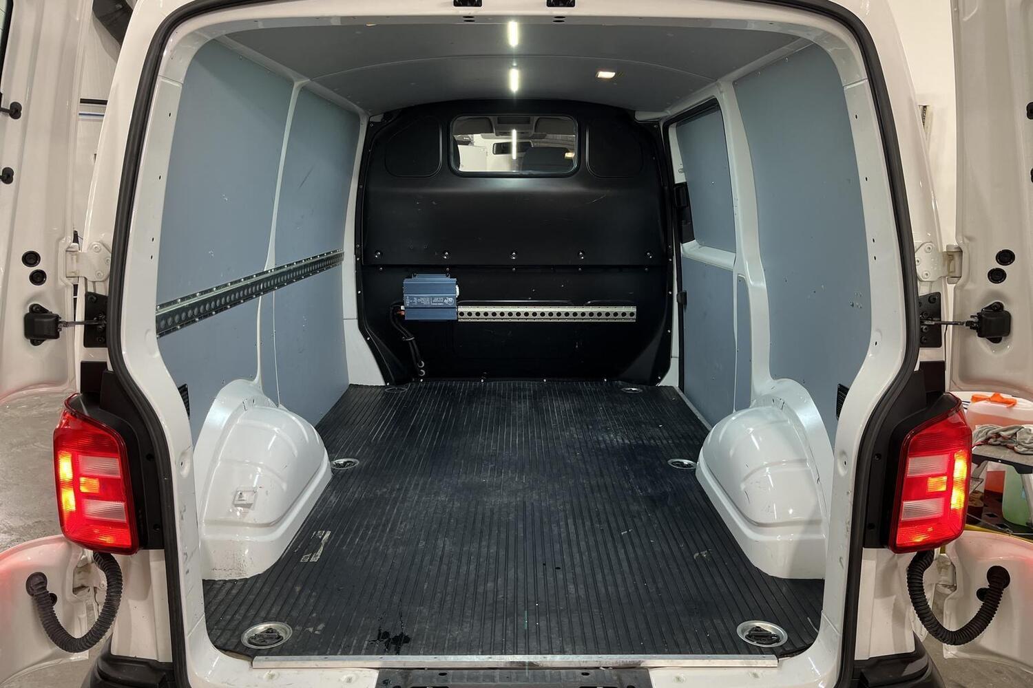 Volkswagen Transporter vaihtoauto