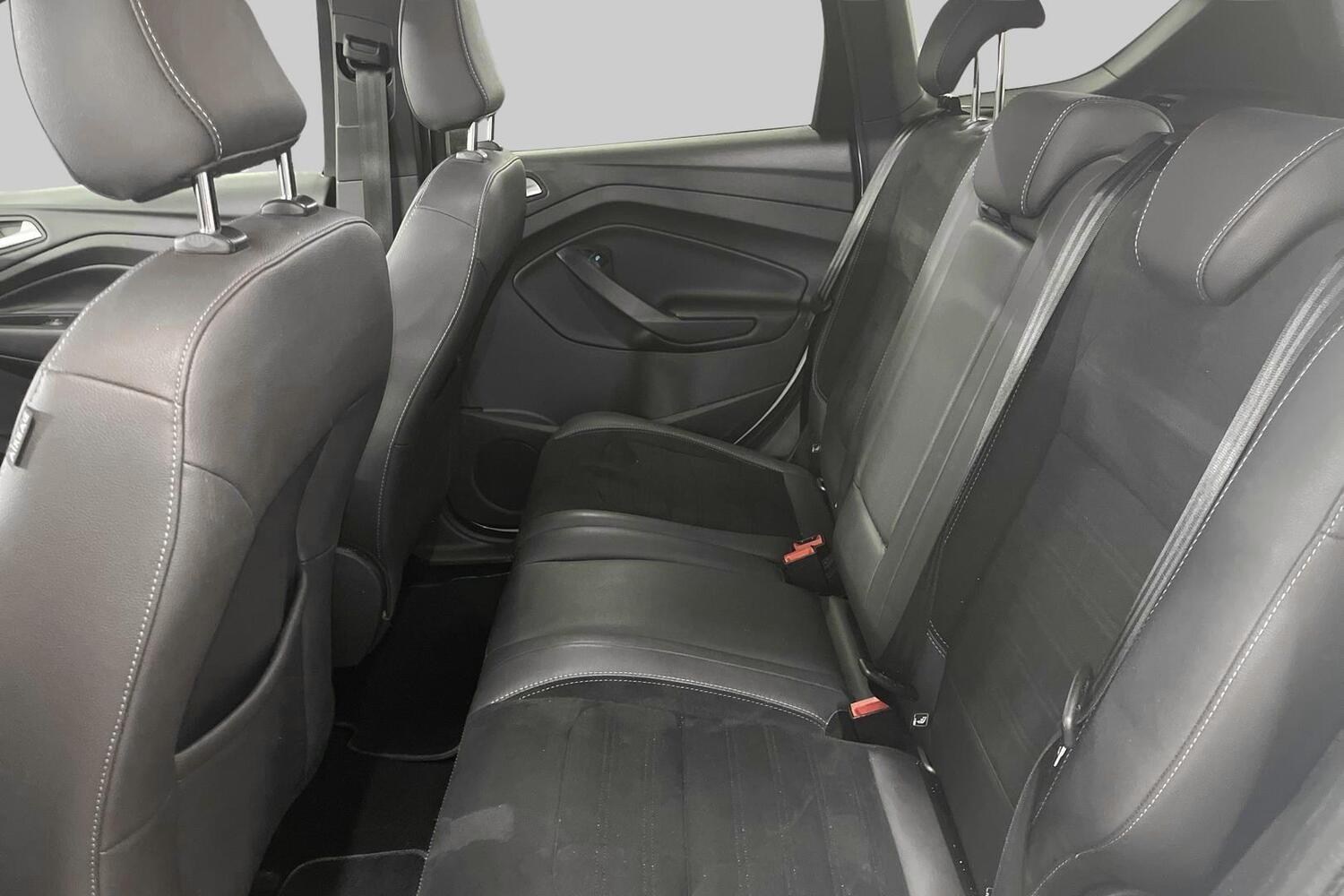 Ford Kuga vaihtoauto