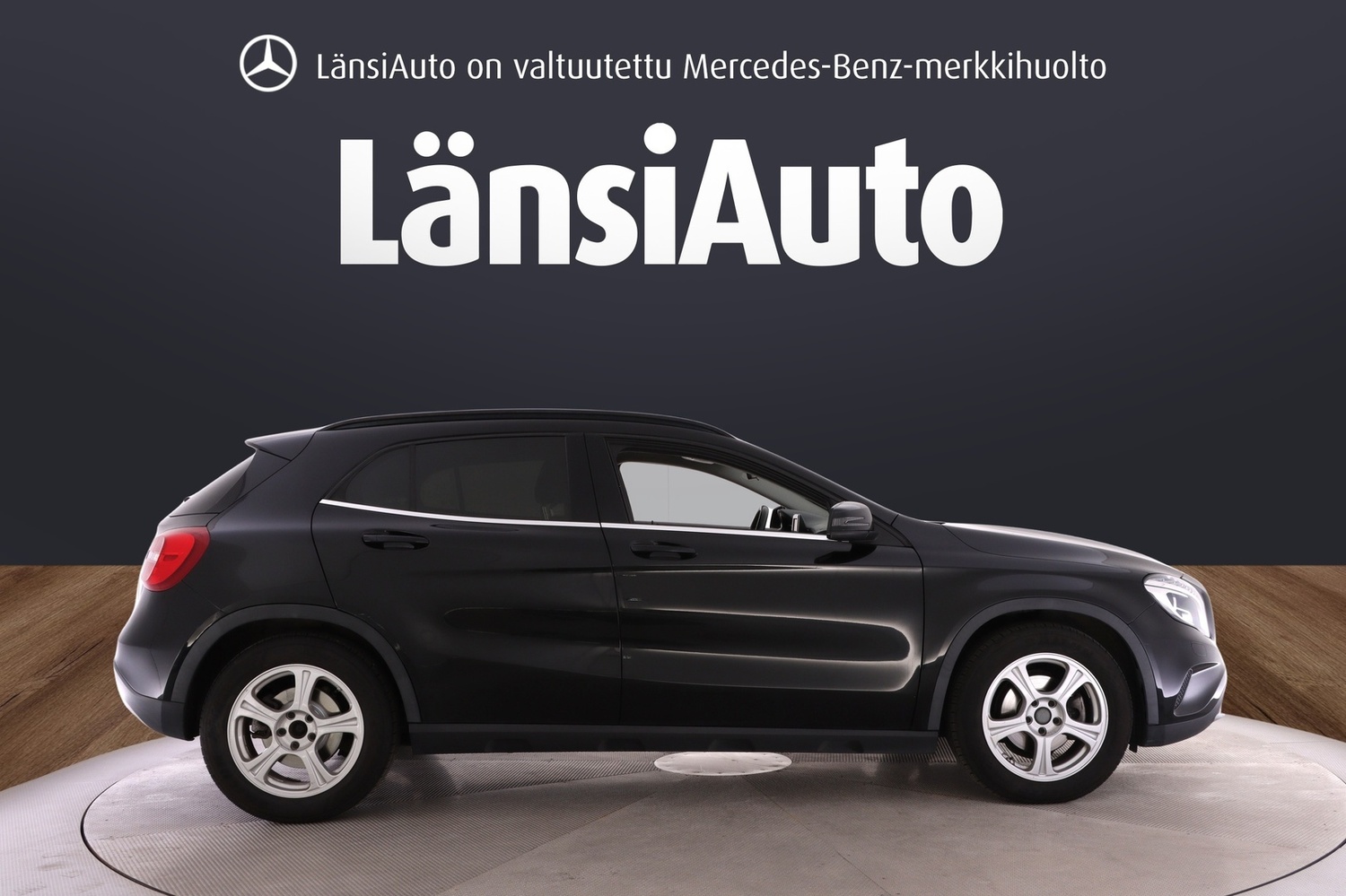Mercedes-Benz GLA vaihtoauto