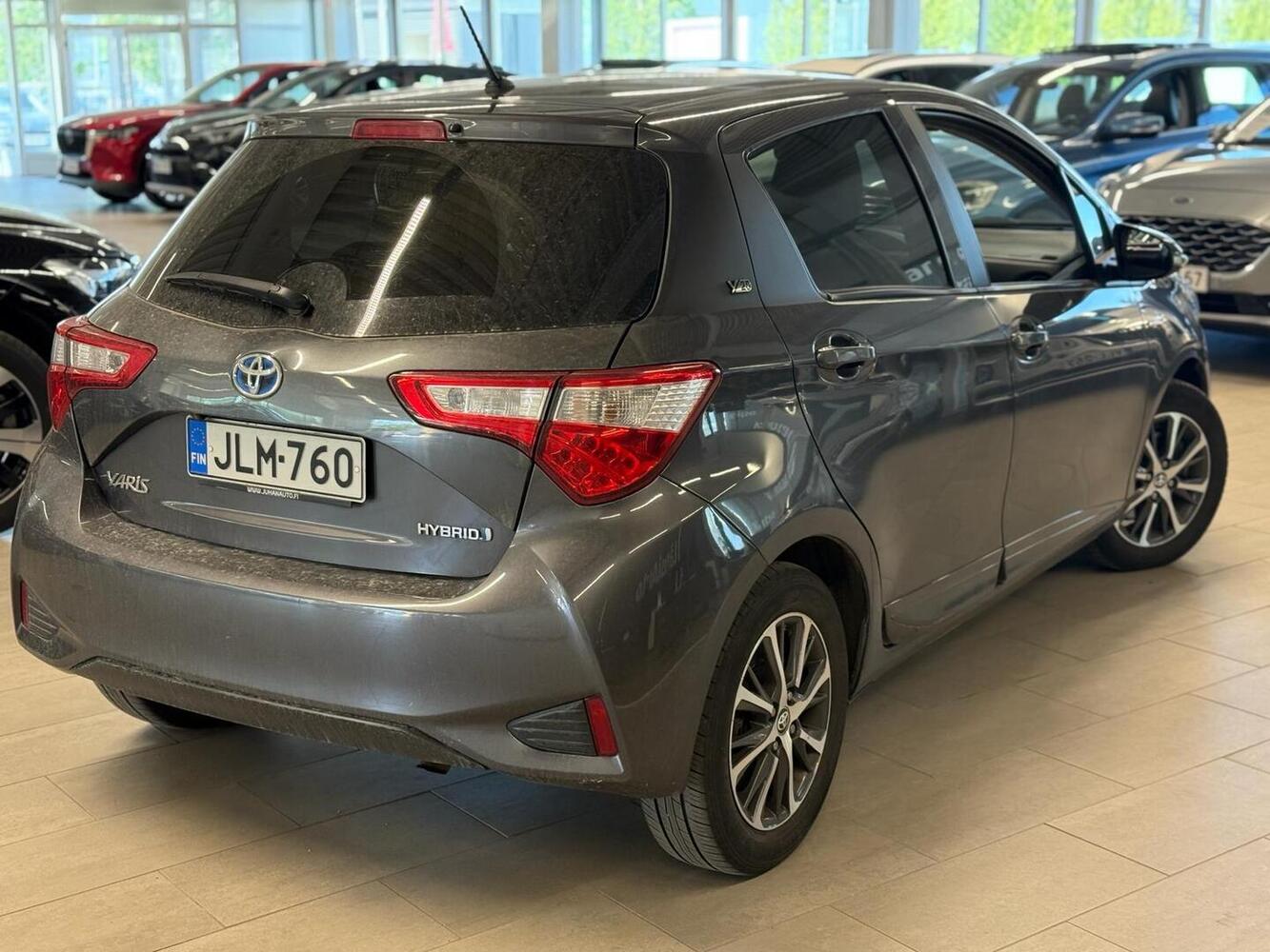 Toyota Yaris vaihtoauto