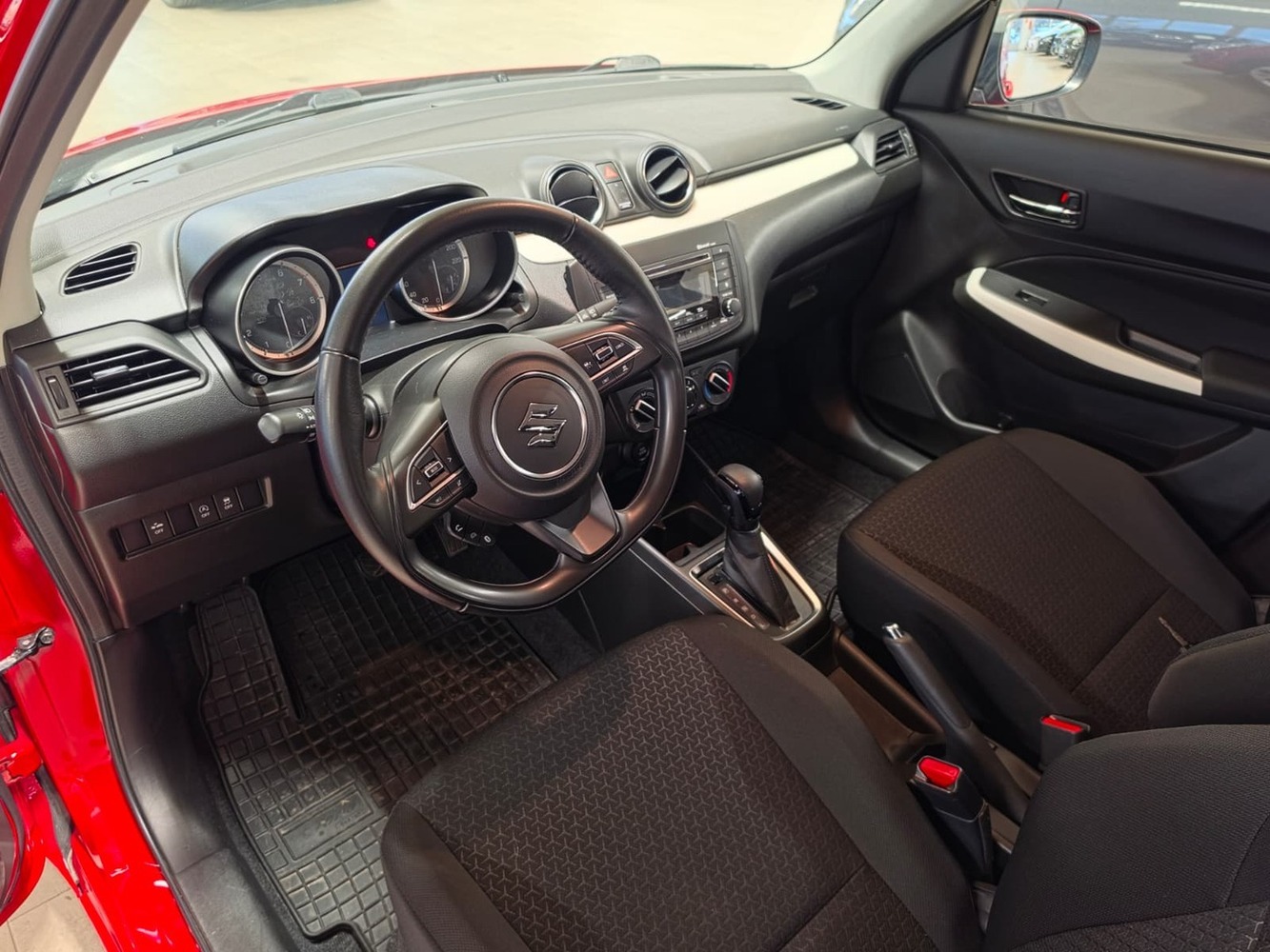 Suzuki Swift vaihtoauto