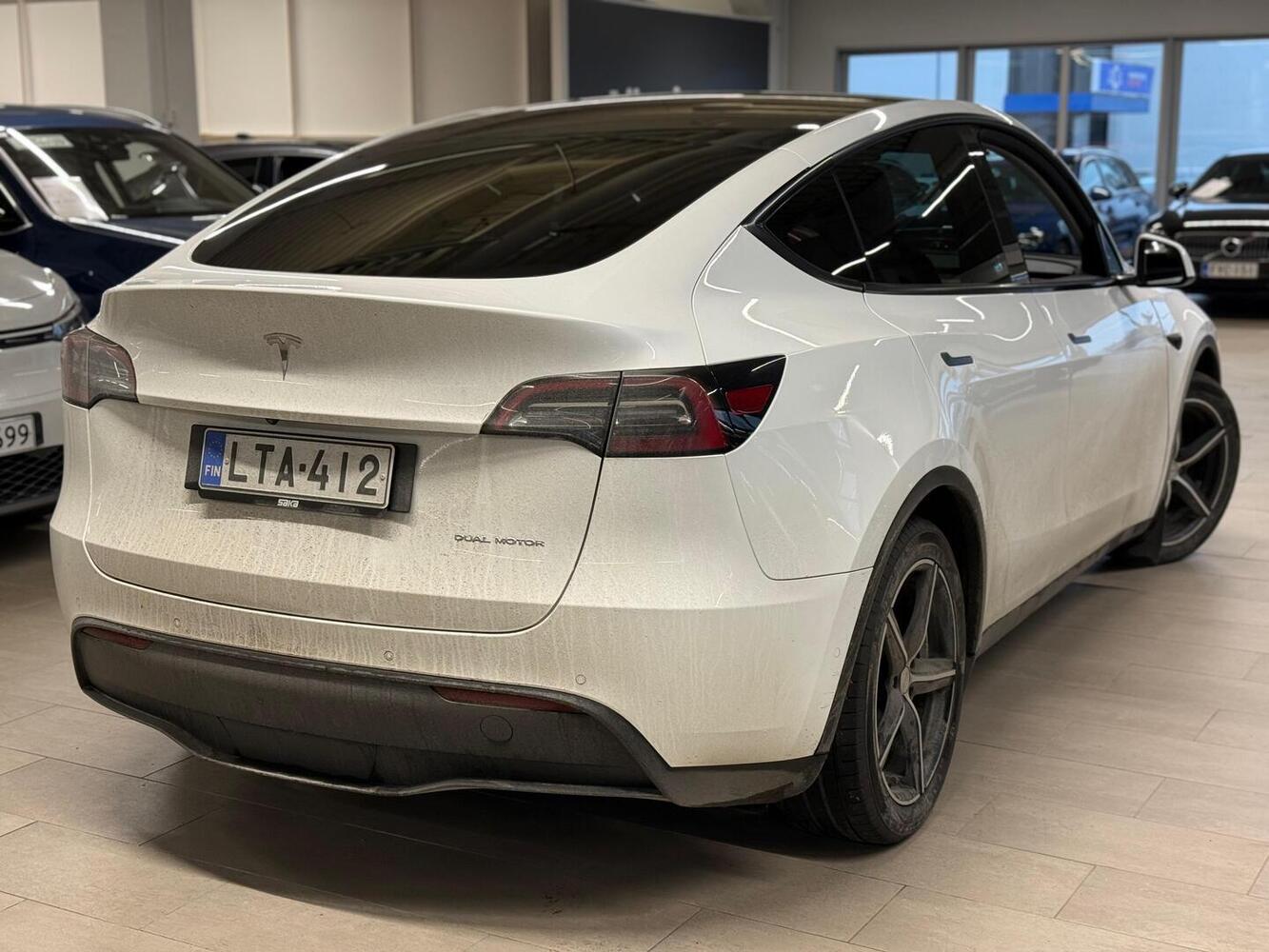 Tesla Model Y vaihtoauto