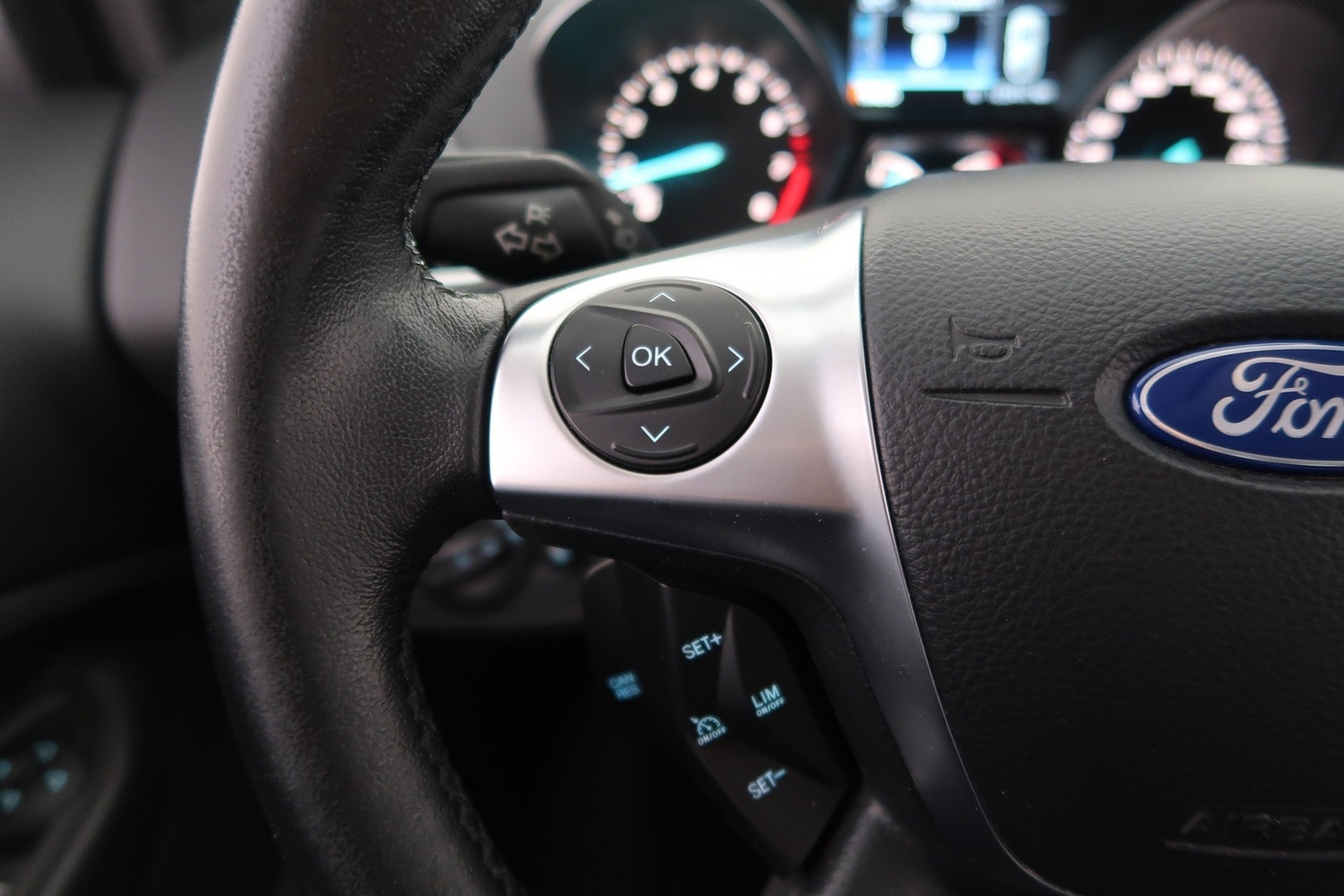 Ford Kuga vaihtoauto