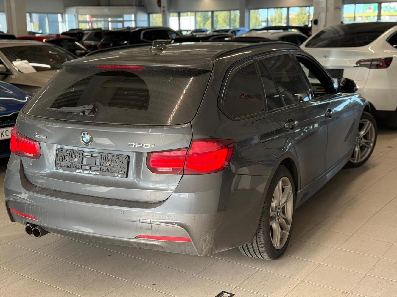 BMW 320 vaihtoauto