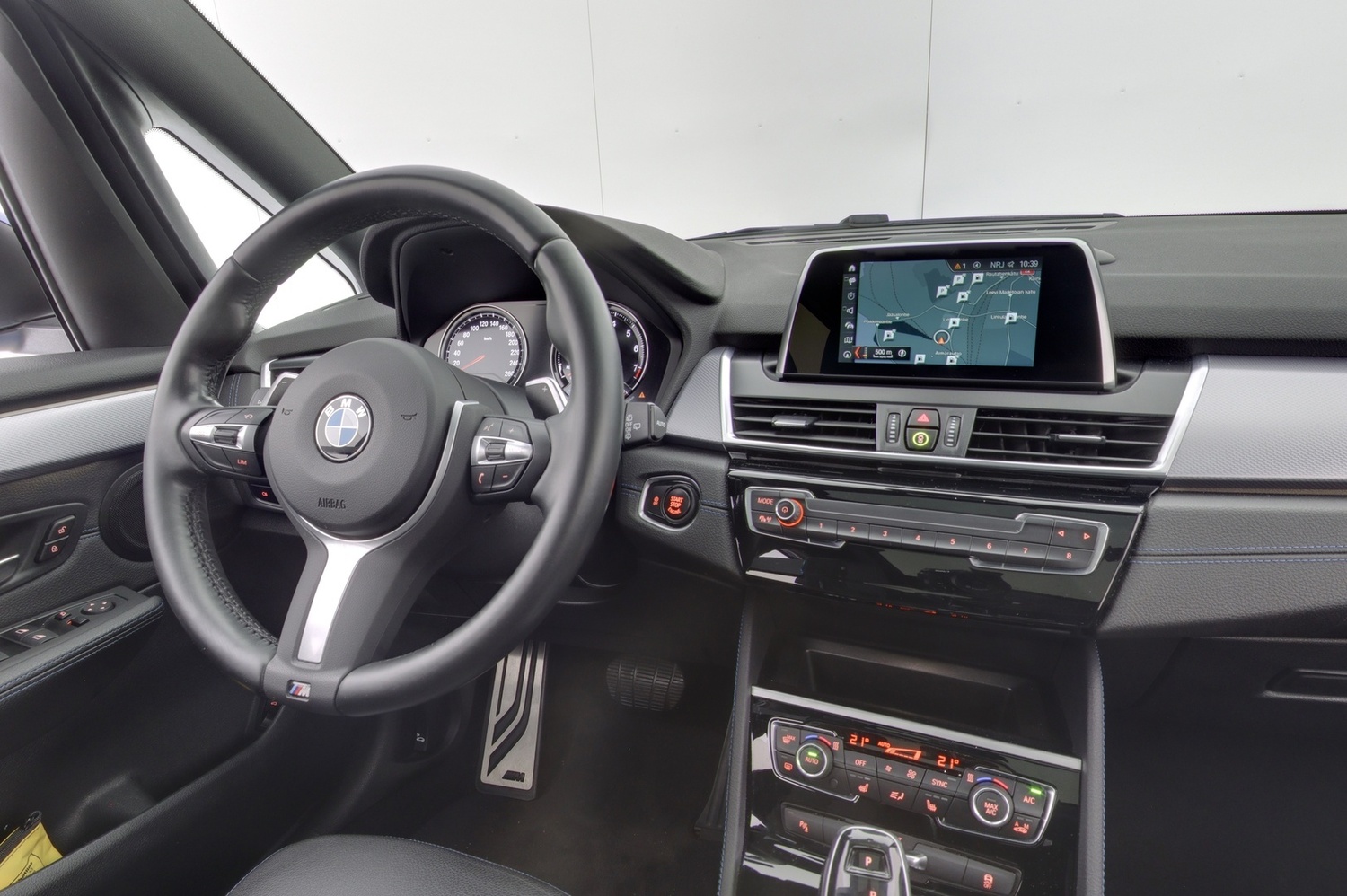 BMW 220 vaihtoauto
