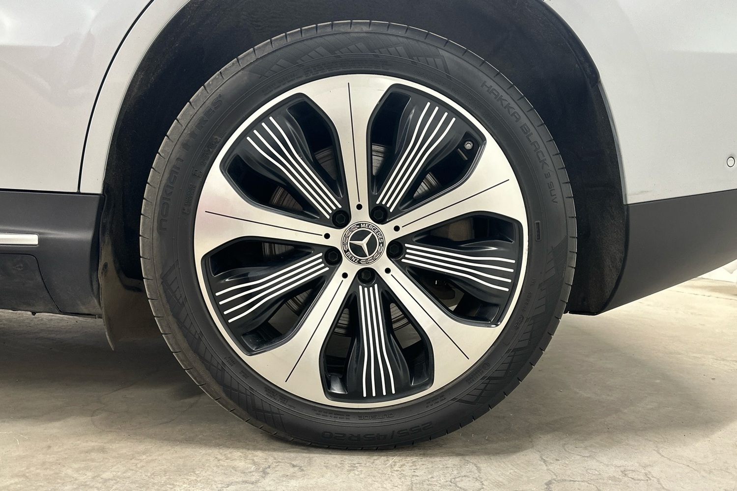 Mercedes-Benz EQC vaihtoauto