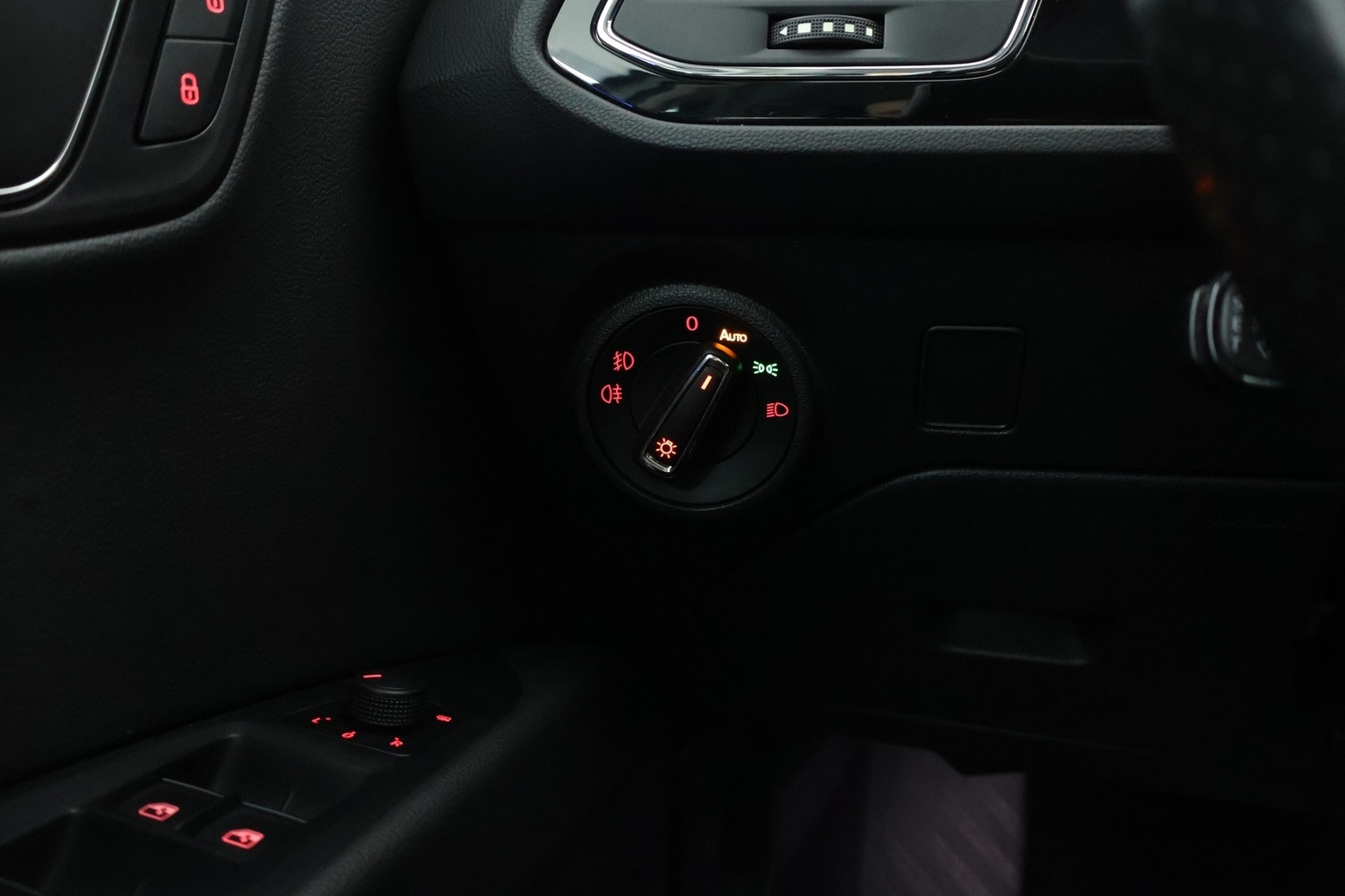 SEAT Leon Sportstourer vaihtoauto