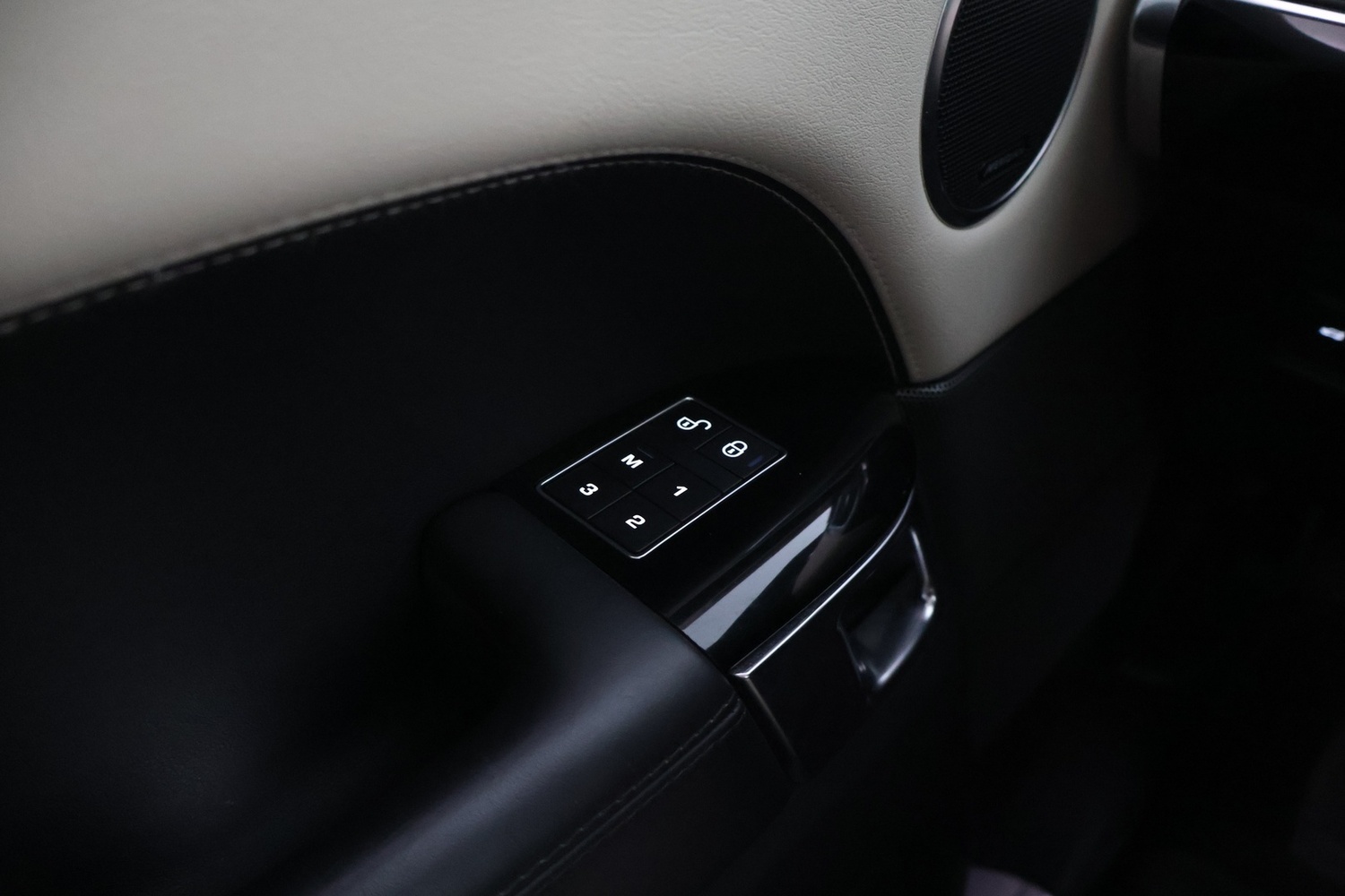 Land Rover Range Rover Sport vaihtoauto