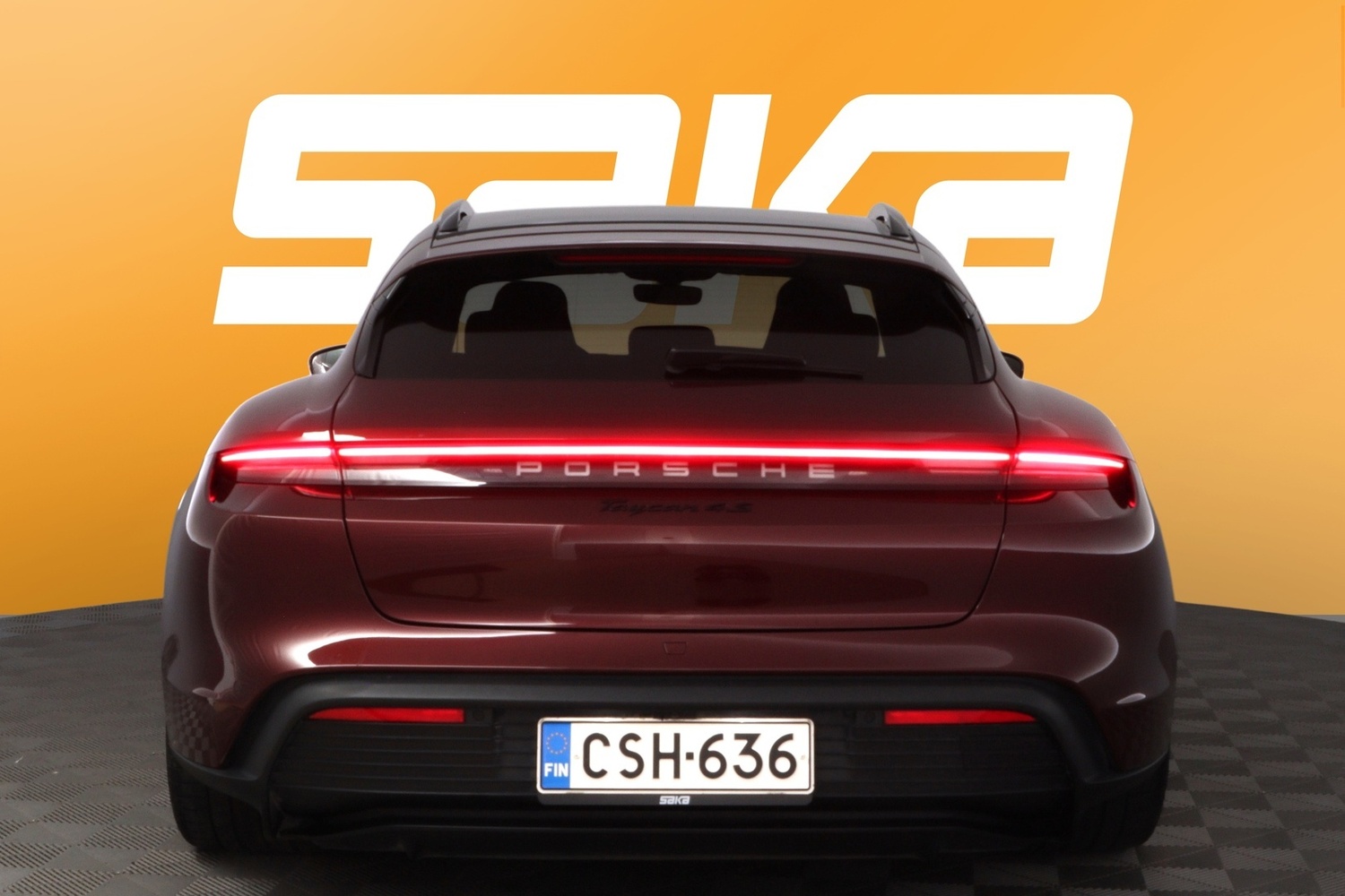 Porsche Taycan vaihtoauto