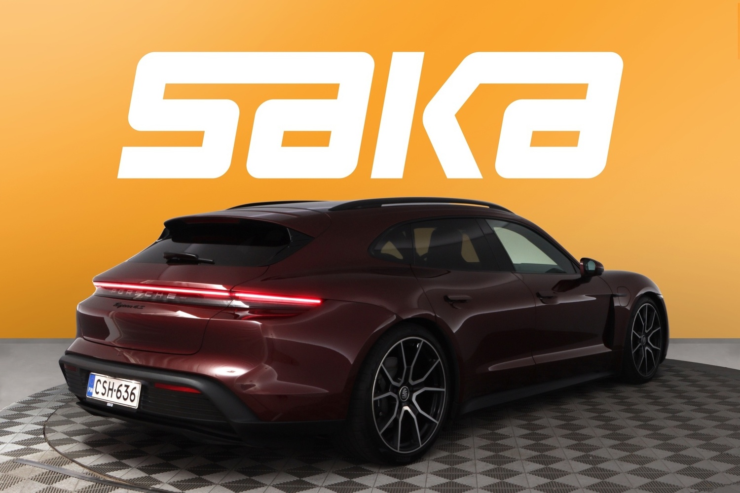Porsche Taycan vaihtoauto
