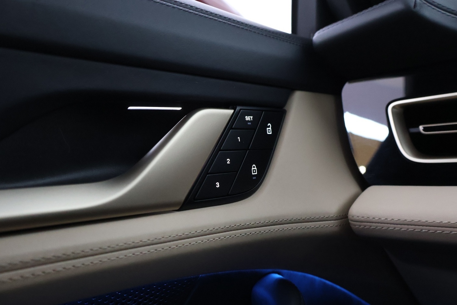 Porsche Taycan vaihtoauto