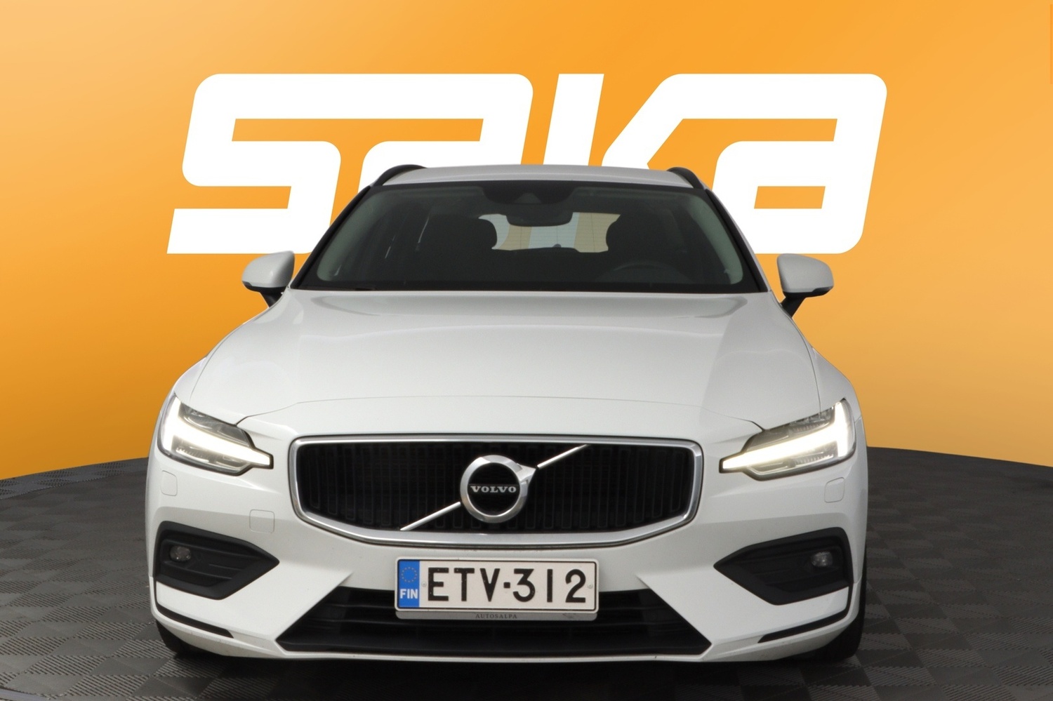 Volvo V60 vaihtoauto