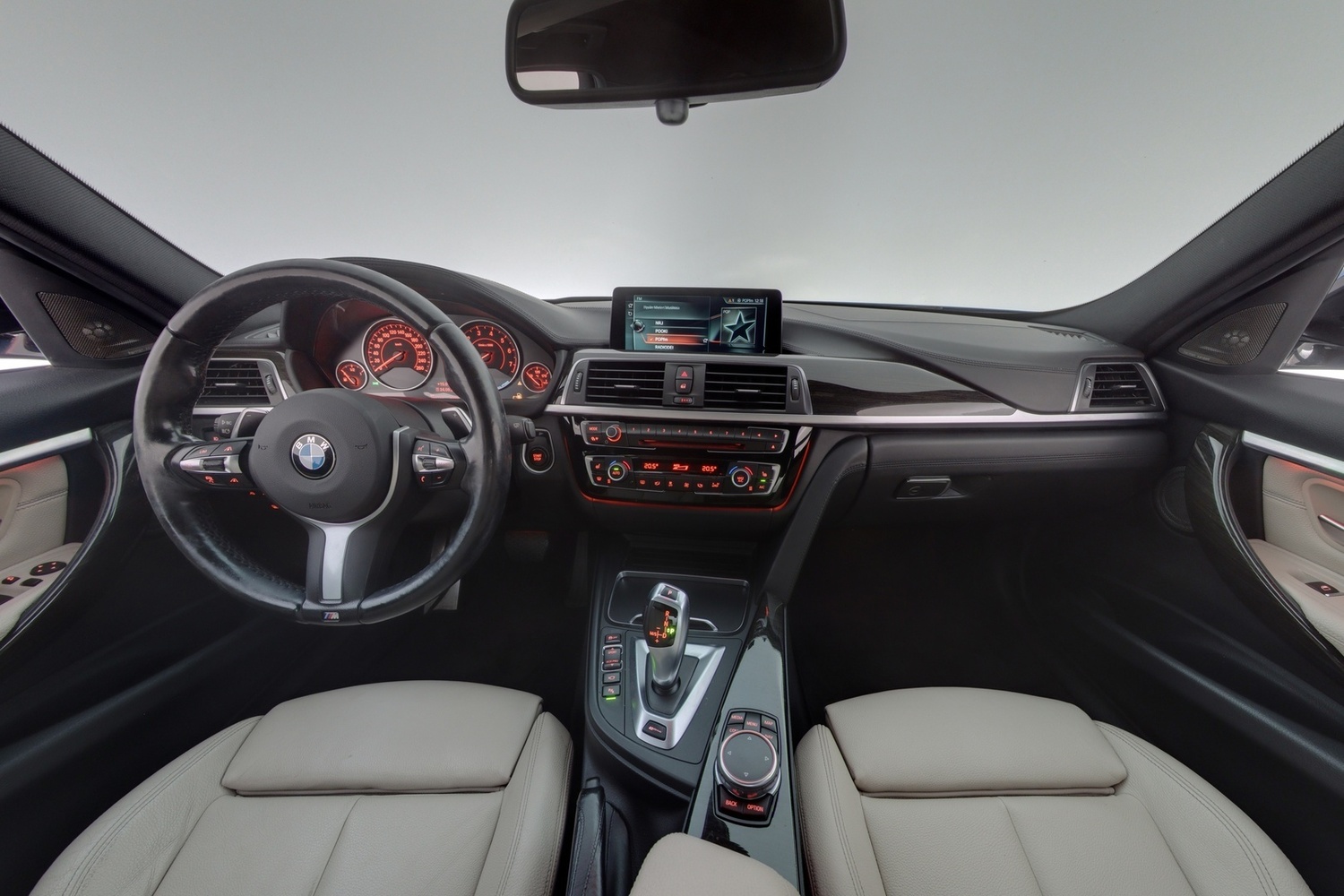 BMW 330 vaihtoauto