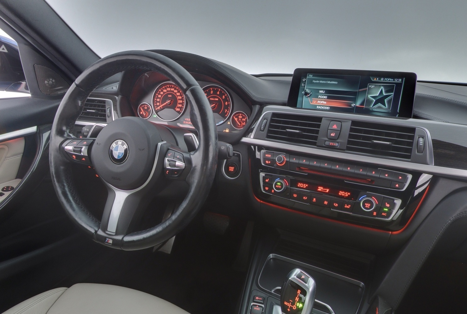 BMW 330 vaihtoauto