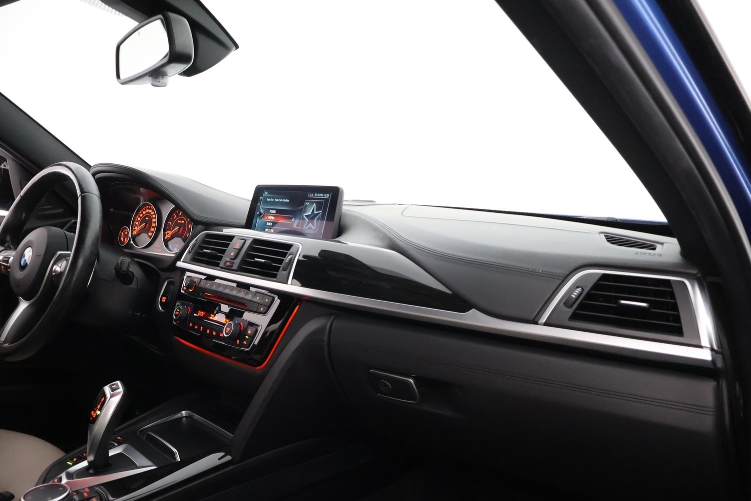 BMW 330 vaihtoauto