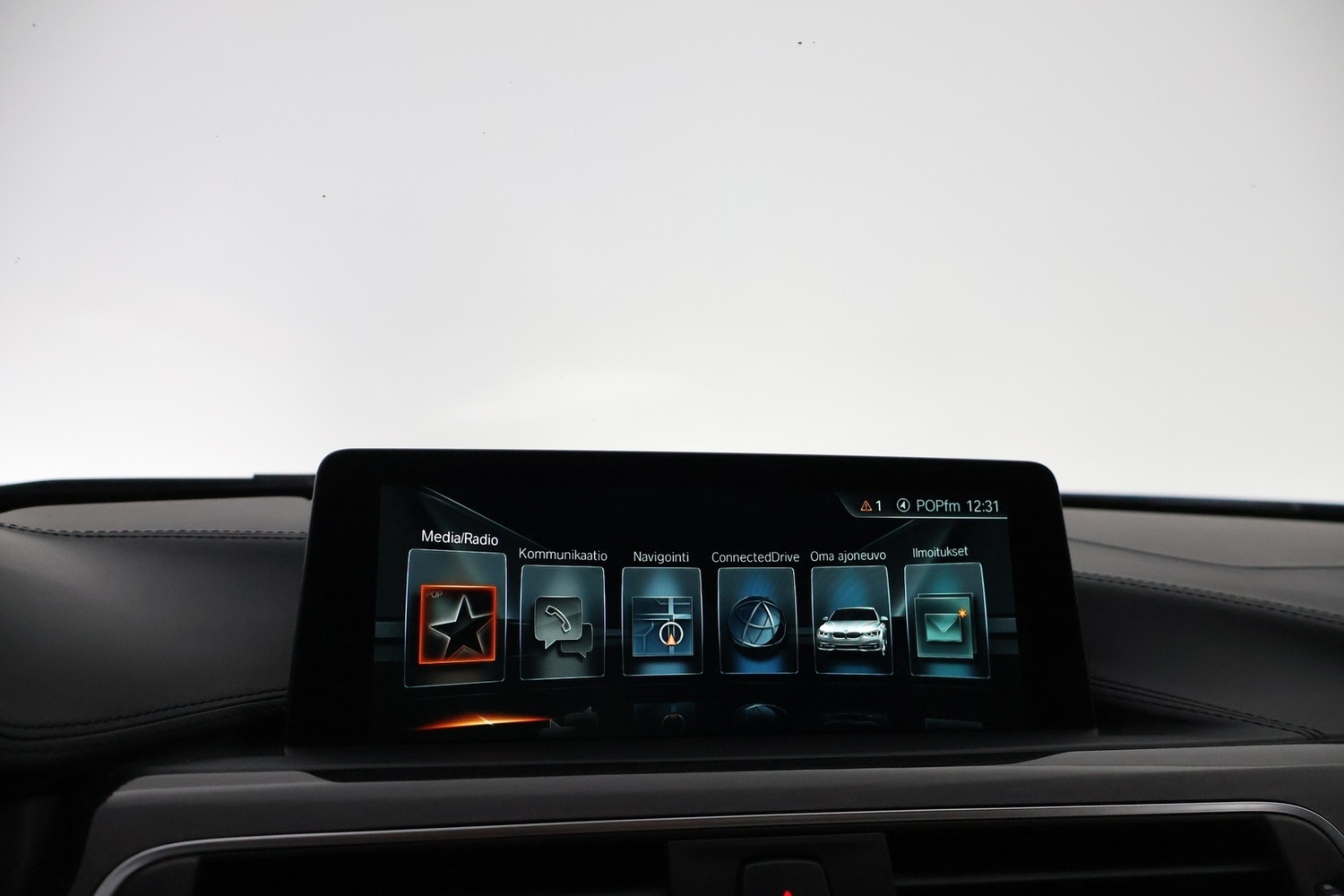 BMW 330 vaihtoauto