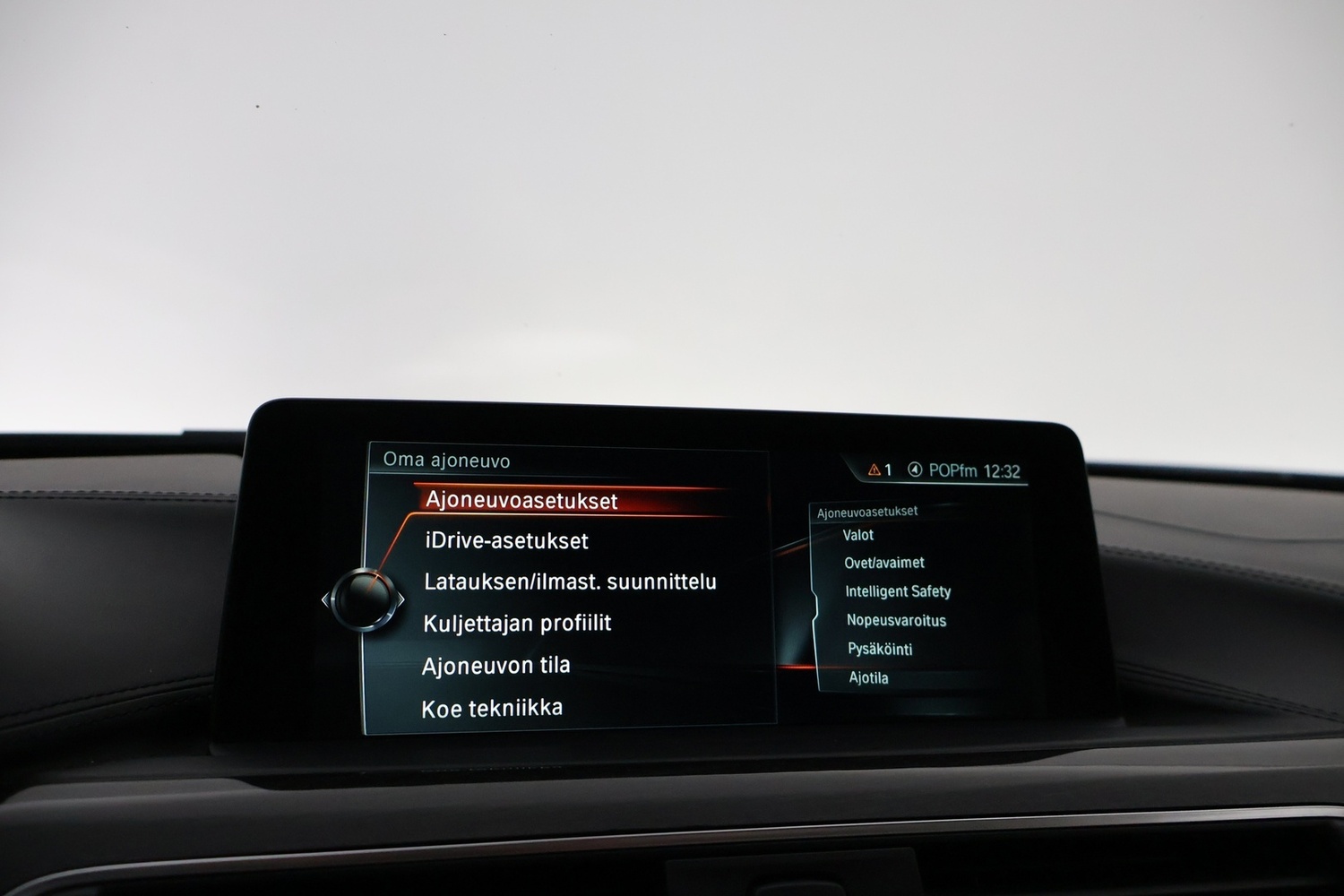 BMW 330 vaihtoauto