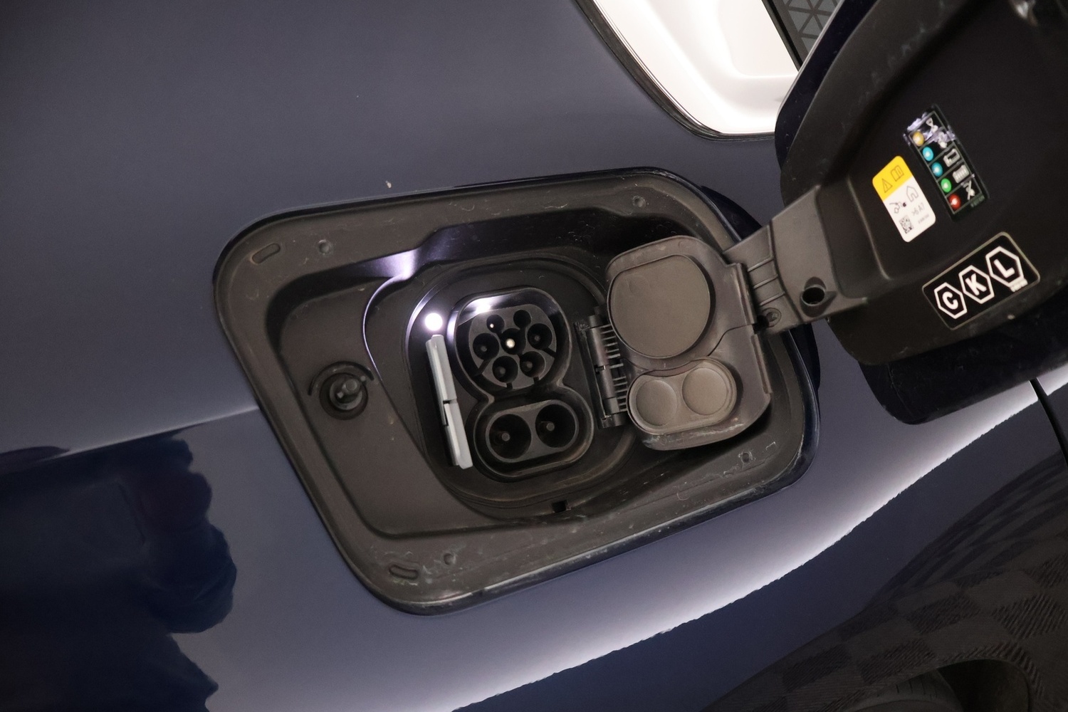 BMW i7 vaihtoauto