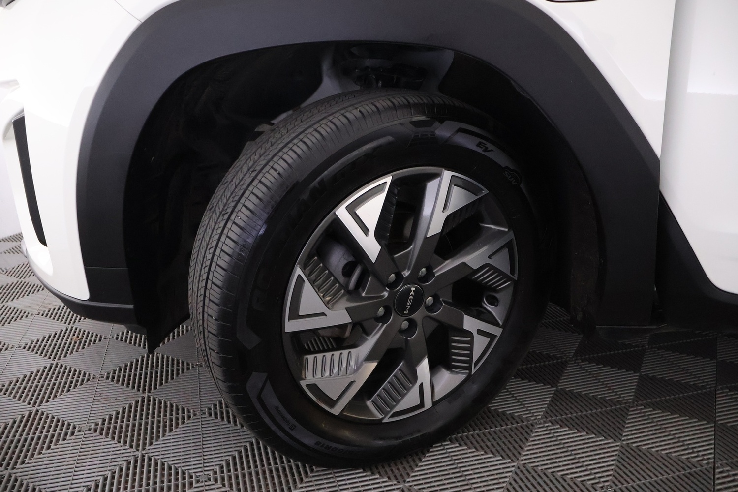 KGM Torres EVX vaihtoauto