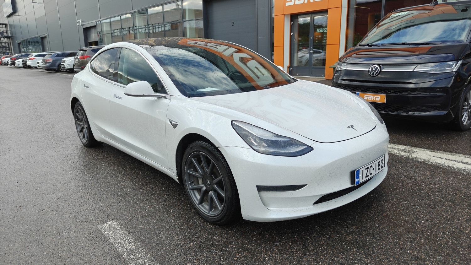 Tesla Model 3 vaihtoauto