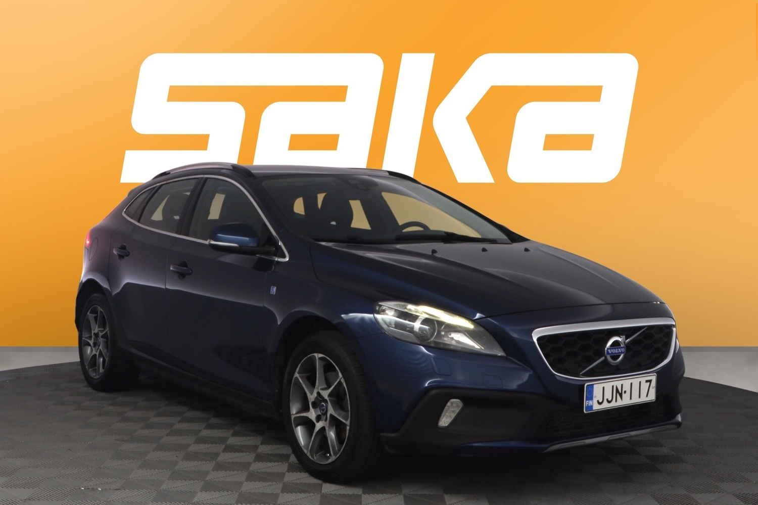 Volvo V40 Cross Country vaihtoauto