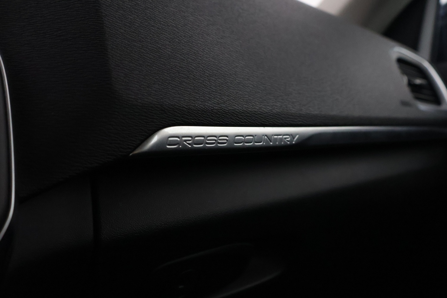 Volvo V40 Cross Country vaihtoauto