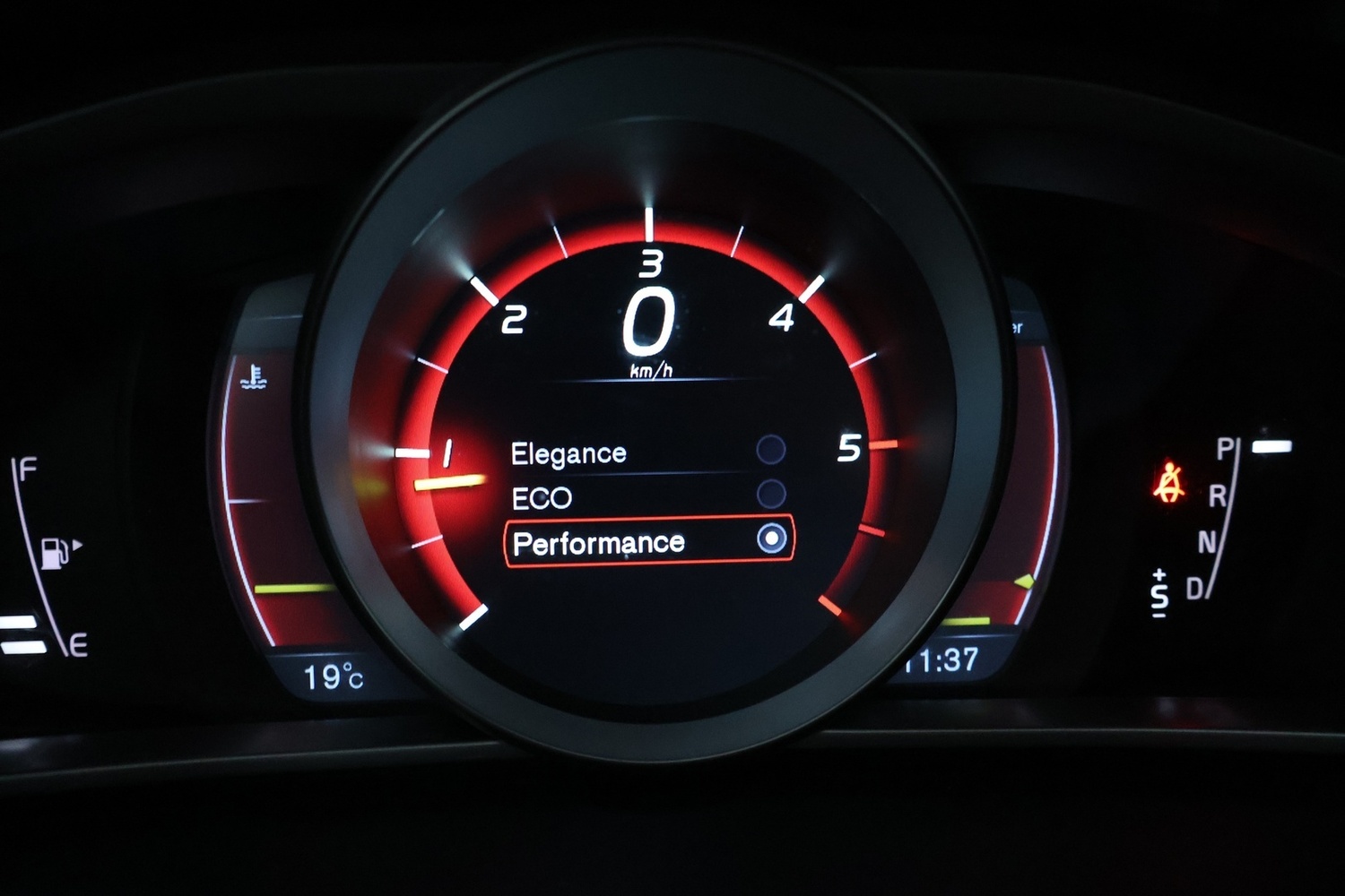 Volvo V40 Cross Country vaihtoauto