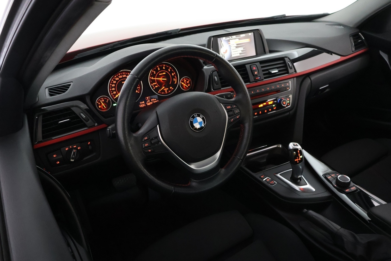 BMW 320 vaihtoauto