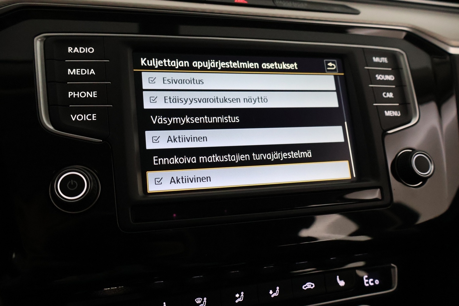 Volkswagen Passat vaihtoauto