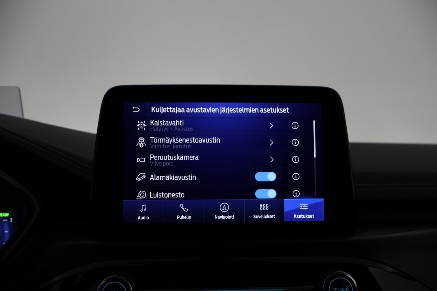 Ford Kuga vaihtoauto