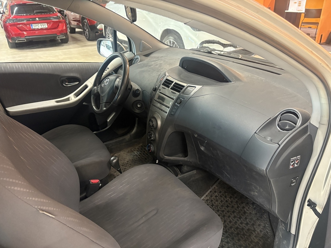 Toyota Yaris vaihtoauto