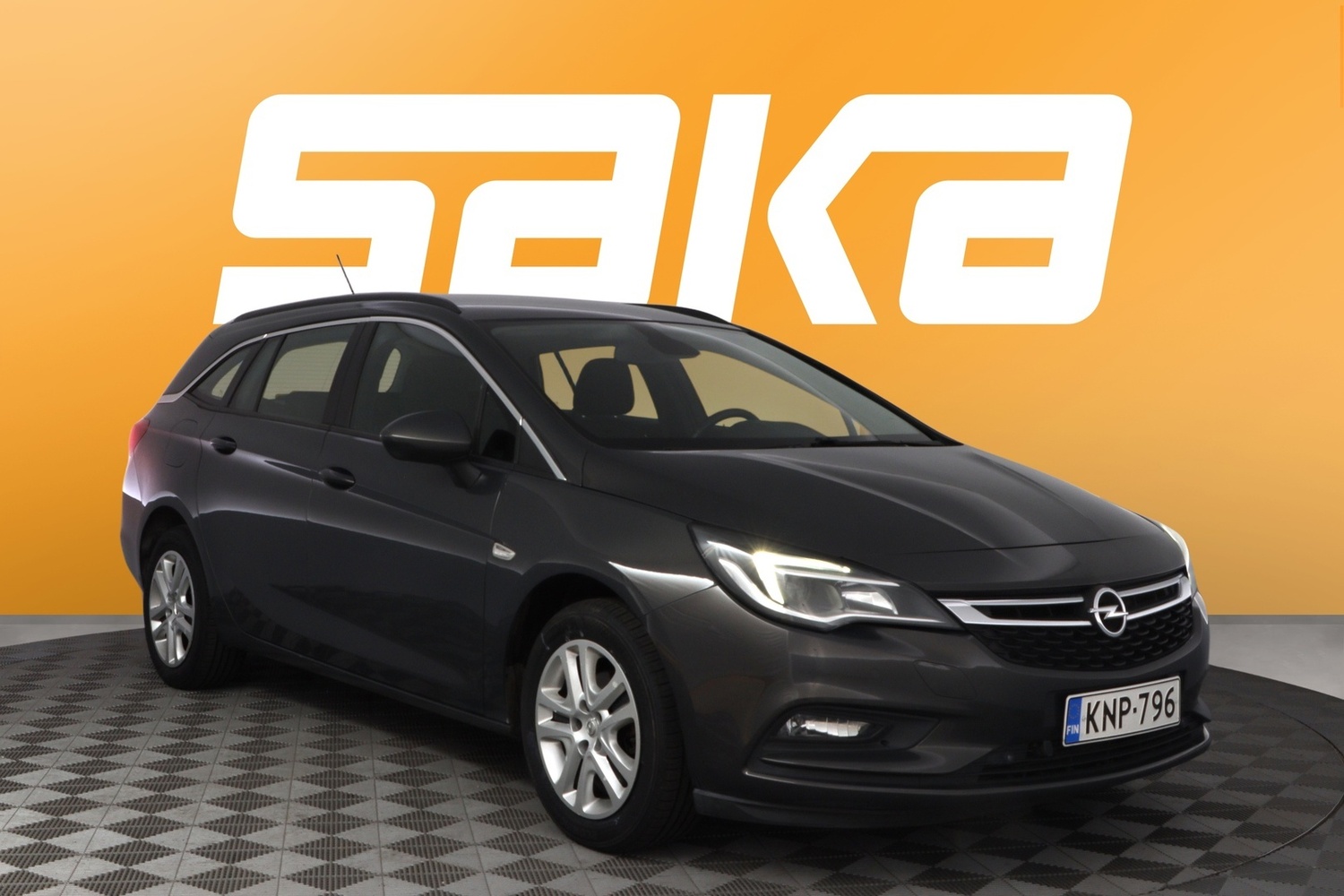 Opel Astra vaihtoauto