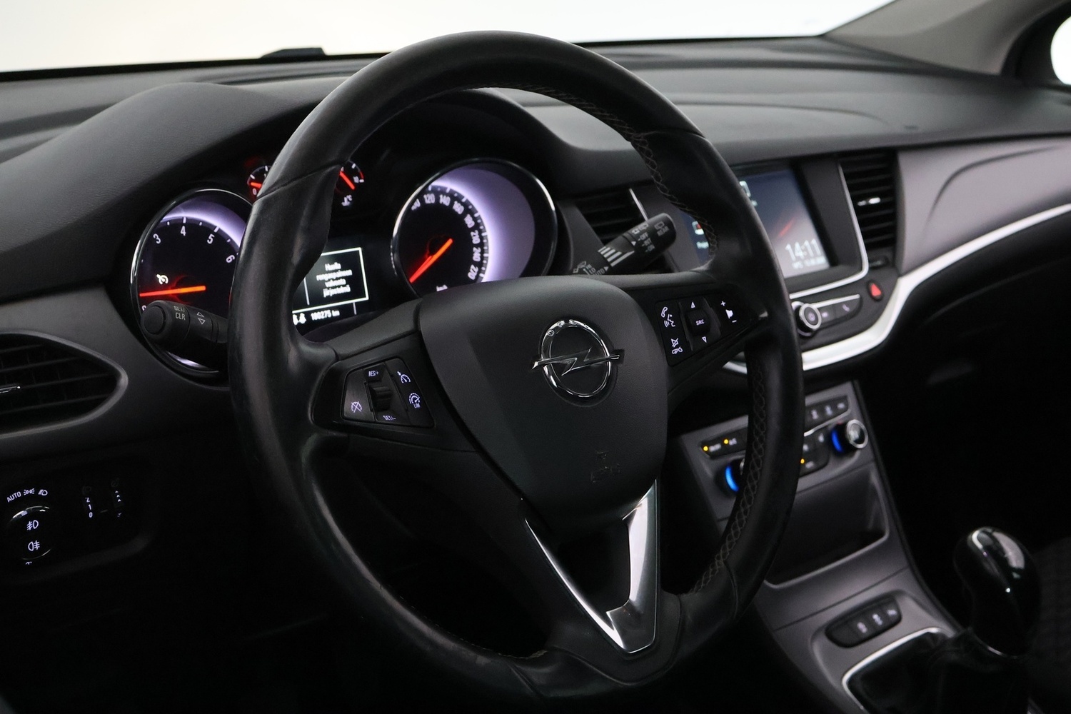 Opel Astra vaihtoauto